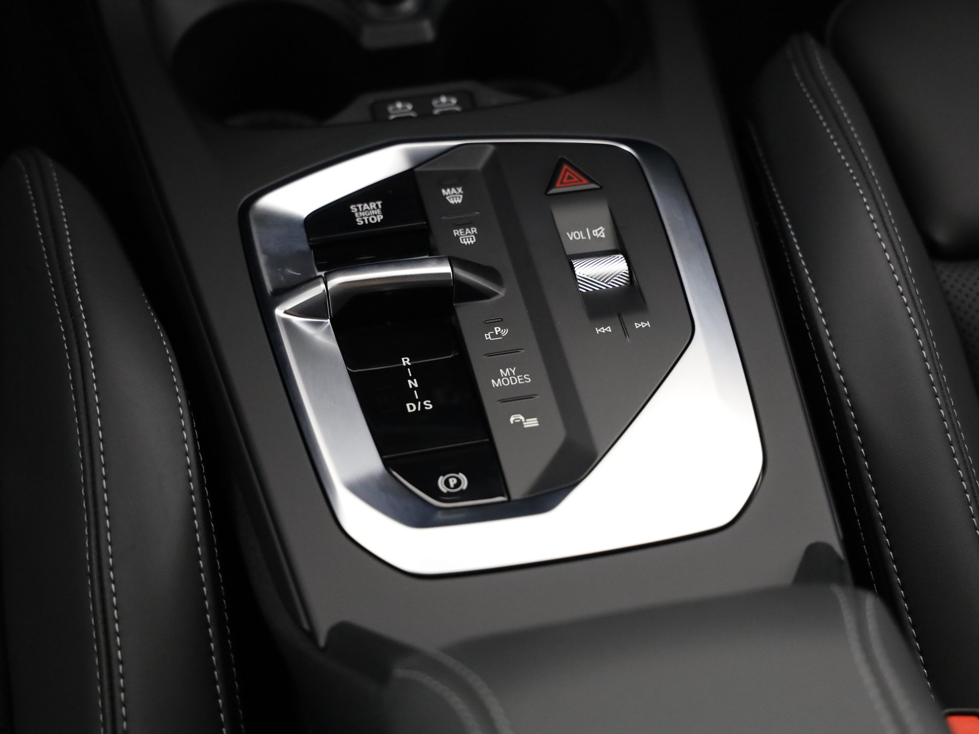 BMW 120d-image-16