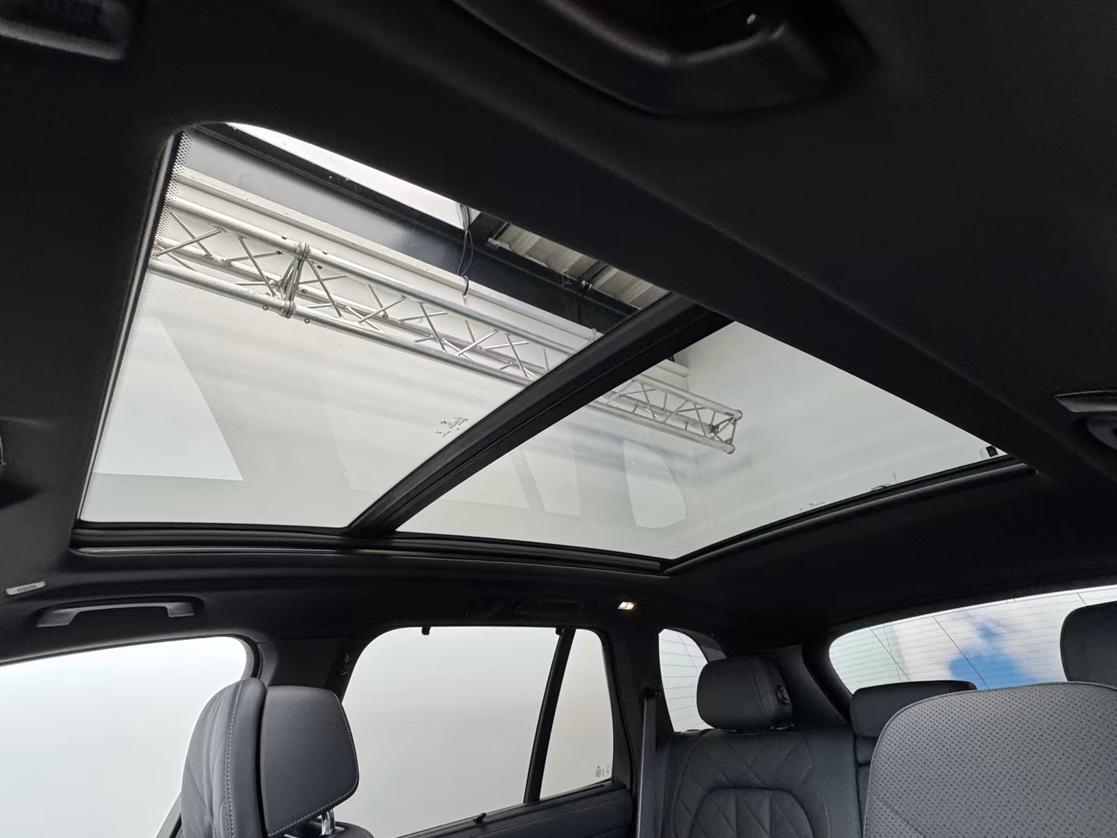 BMW X5 xDrive 48V 40i M Sport Steptronic-image-15