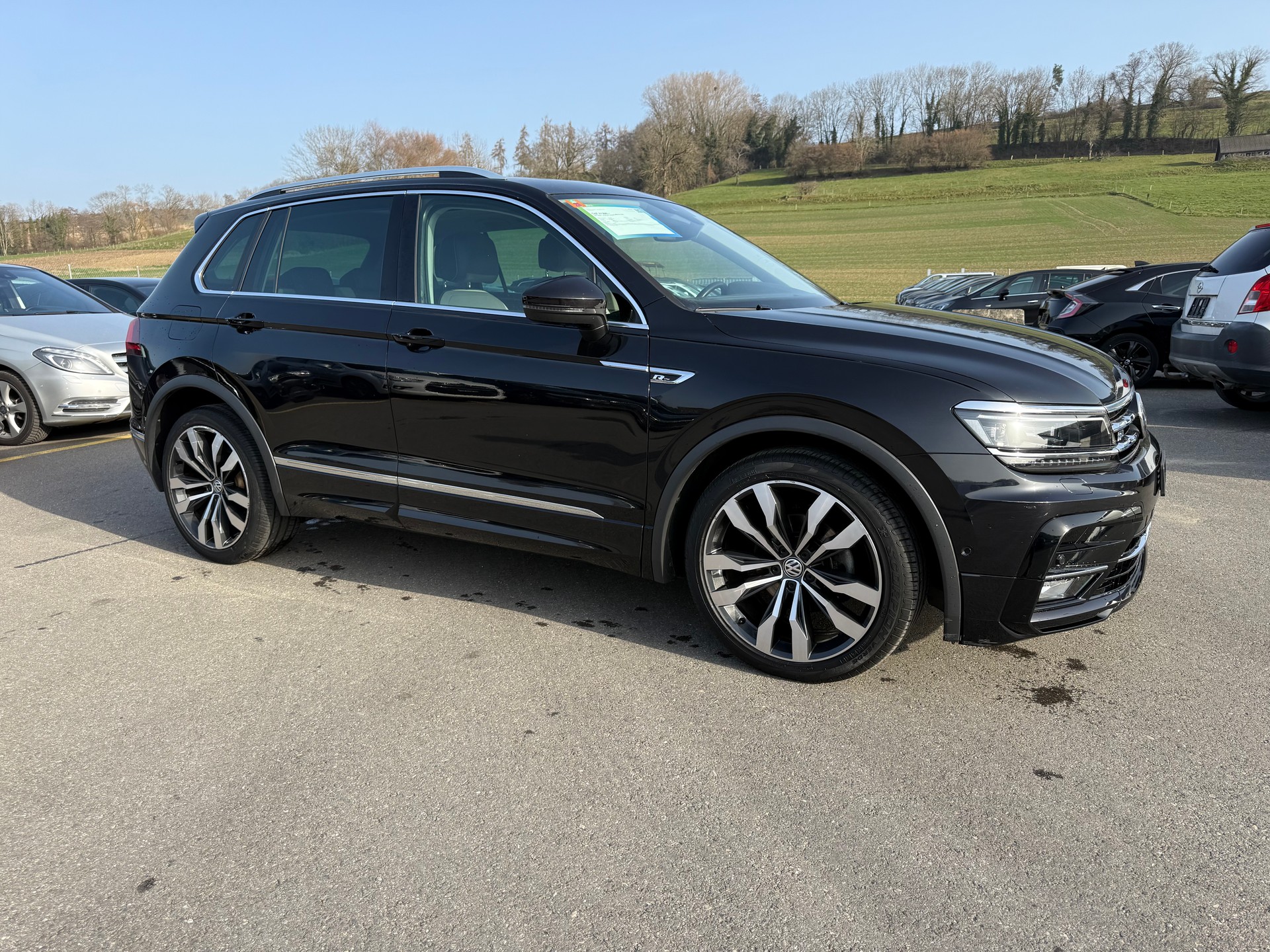 VW Tiguan 1.4TSI ACT R-line Sound 4Motion DSG-showroom-element-3