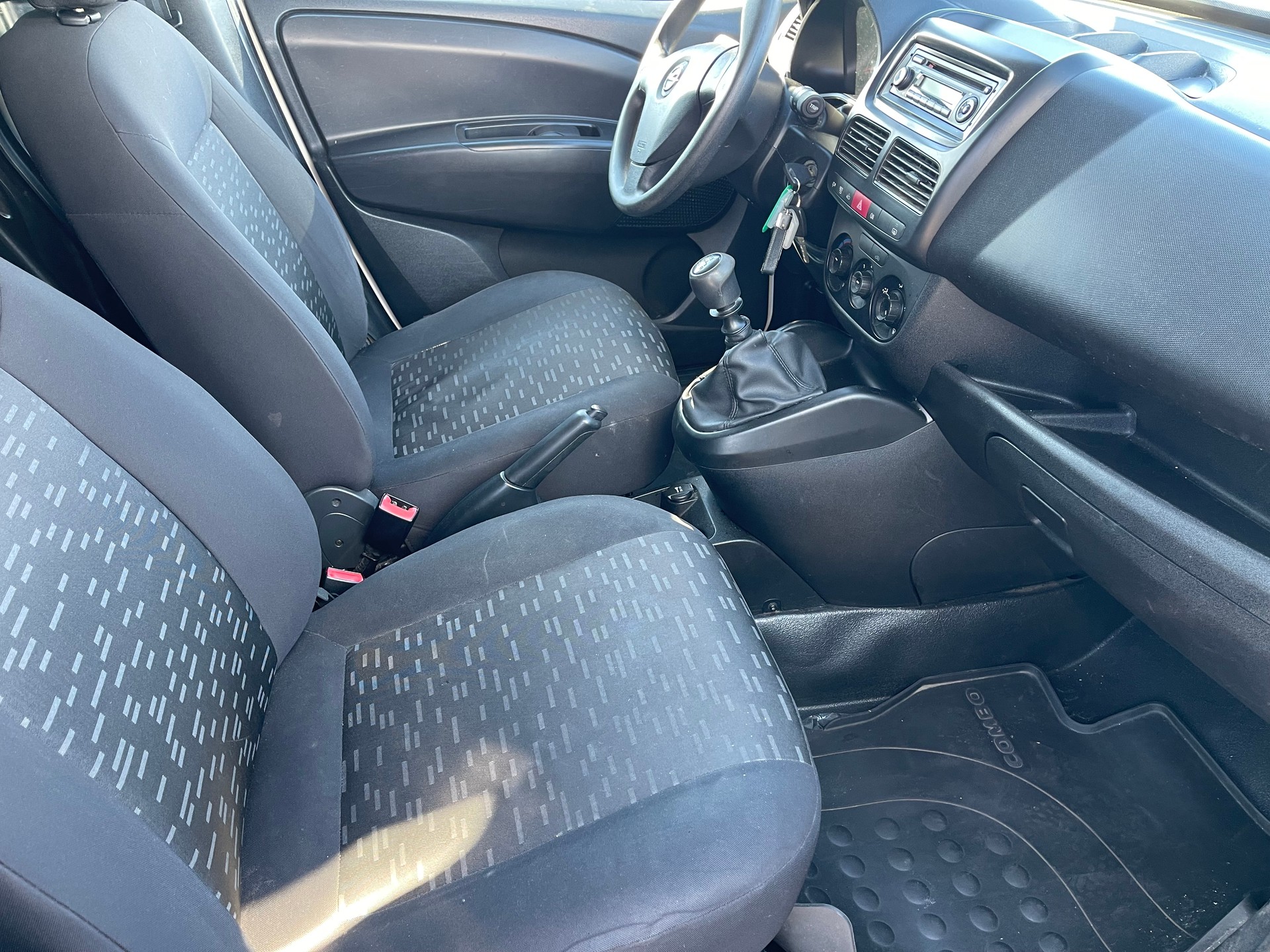 OPEL Combo 1.4i 2.2 L1H1-image-9