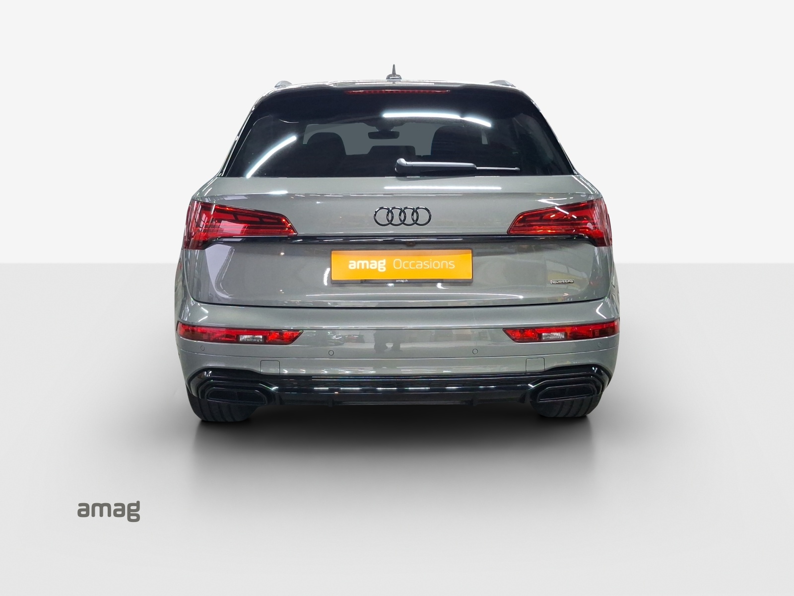 AUDI Q5 40 TDI Black Edition quattro S-tronic-image-3