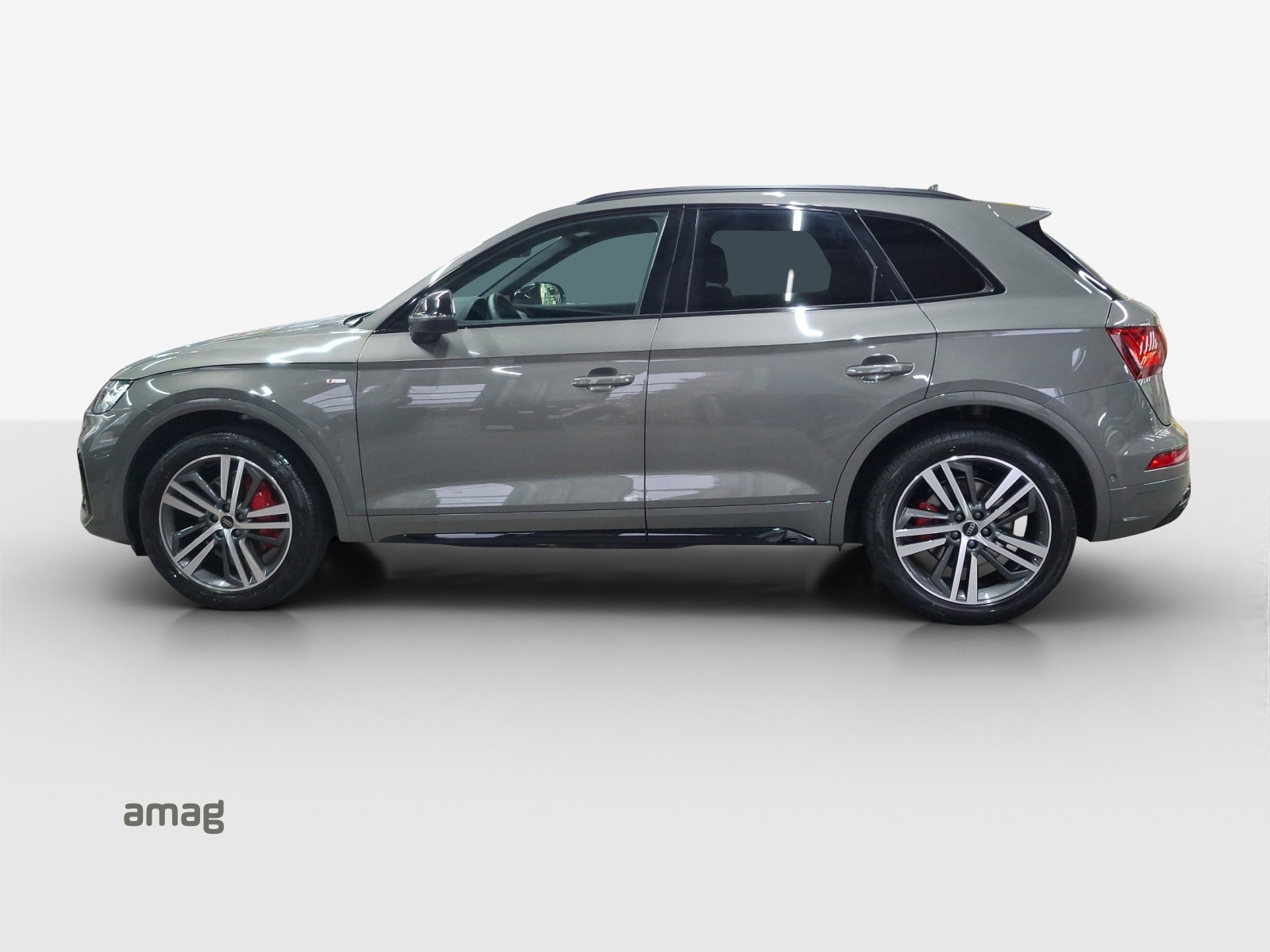 AUDI Q5 40 TDI Black Edition quattro S-tronic-image-1