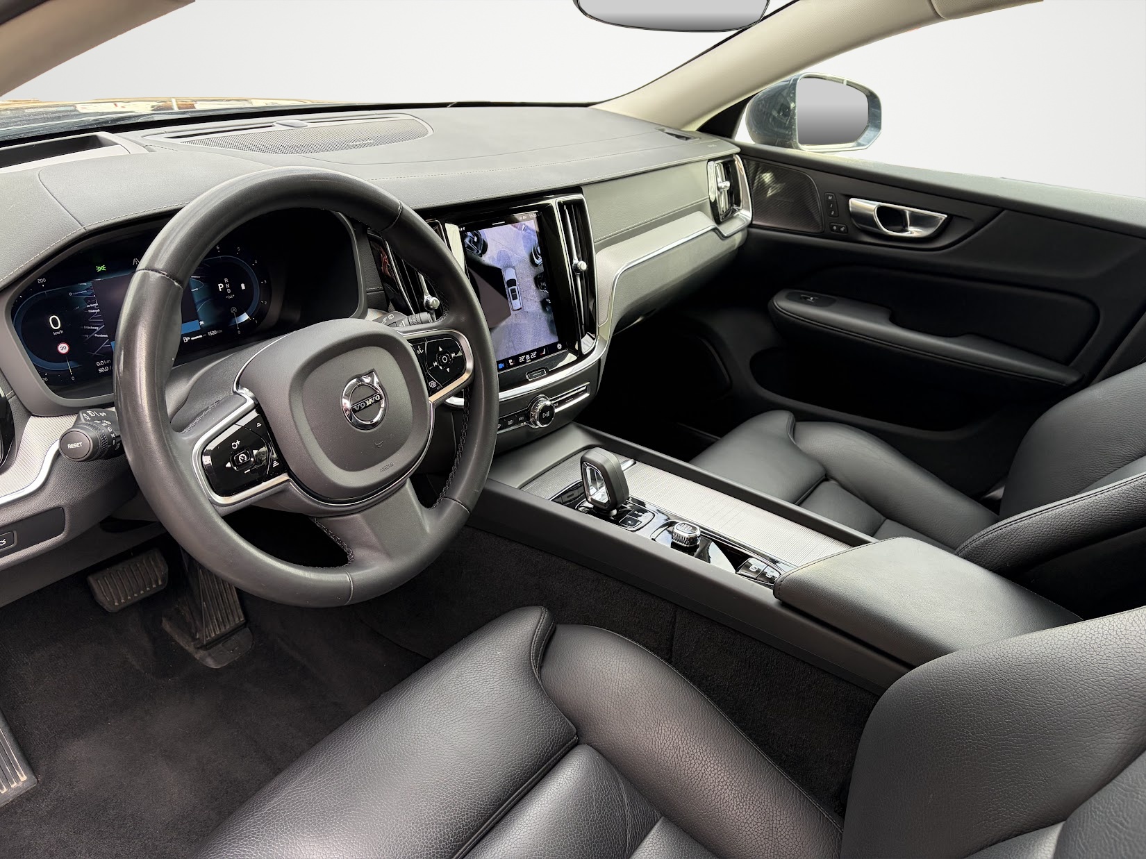 VOLVO V60 Cross Country B4 Diesel Mild Hybrid AWD Geartronic-image-9