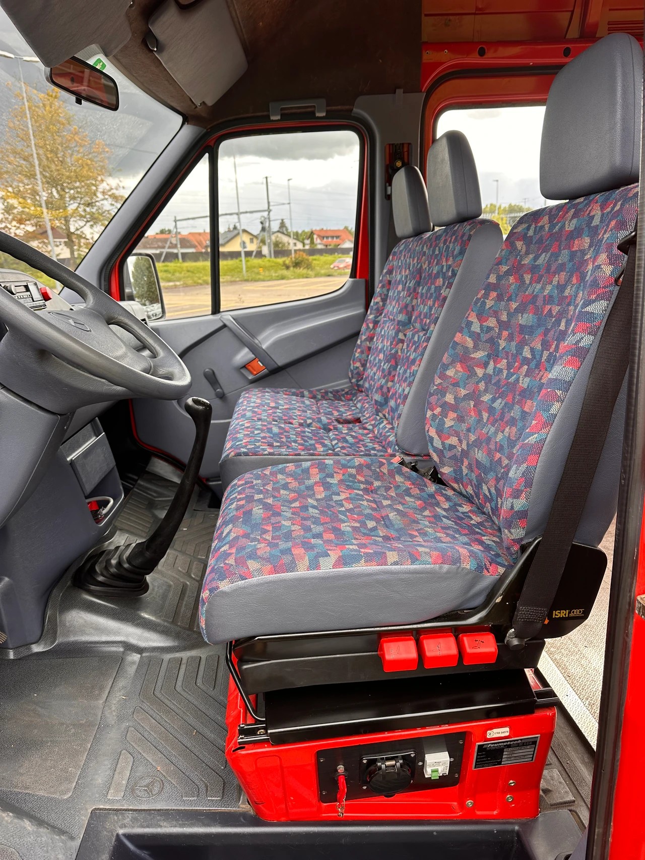 MERCEDES-BENZ 412D 4x4-image-8