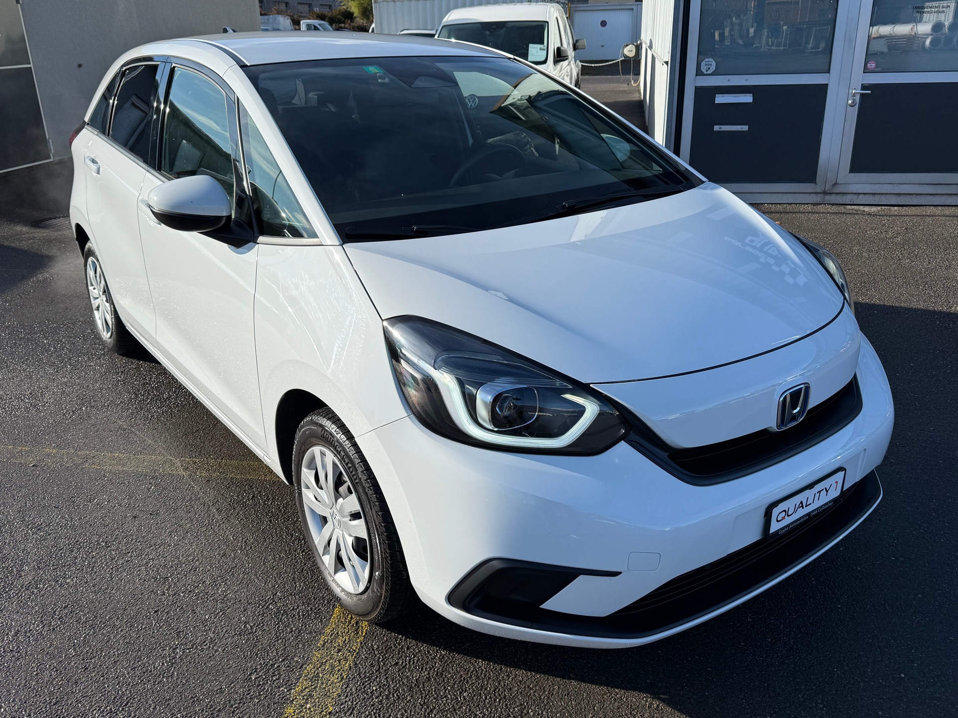 HONDA Jazz 1.5i-MMD Comfort E-CVT-image-0