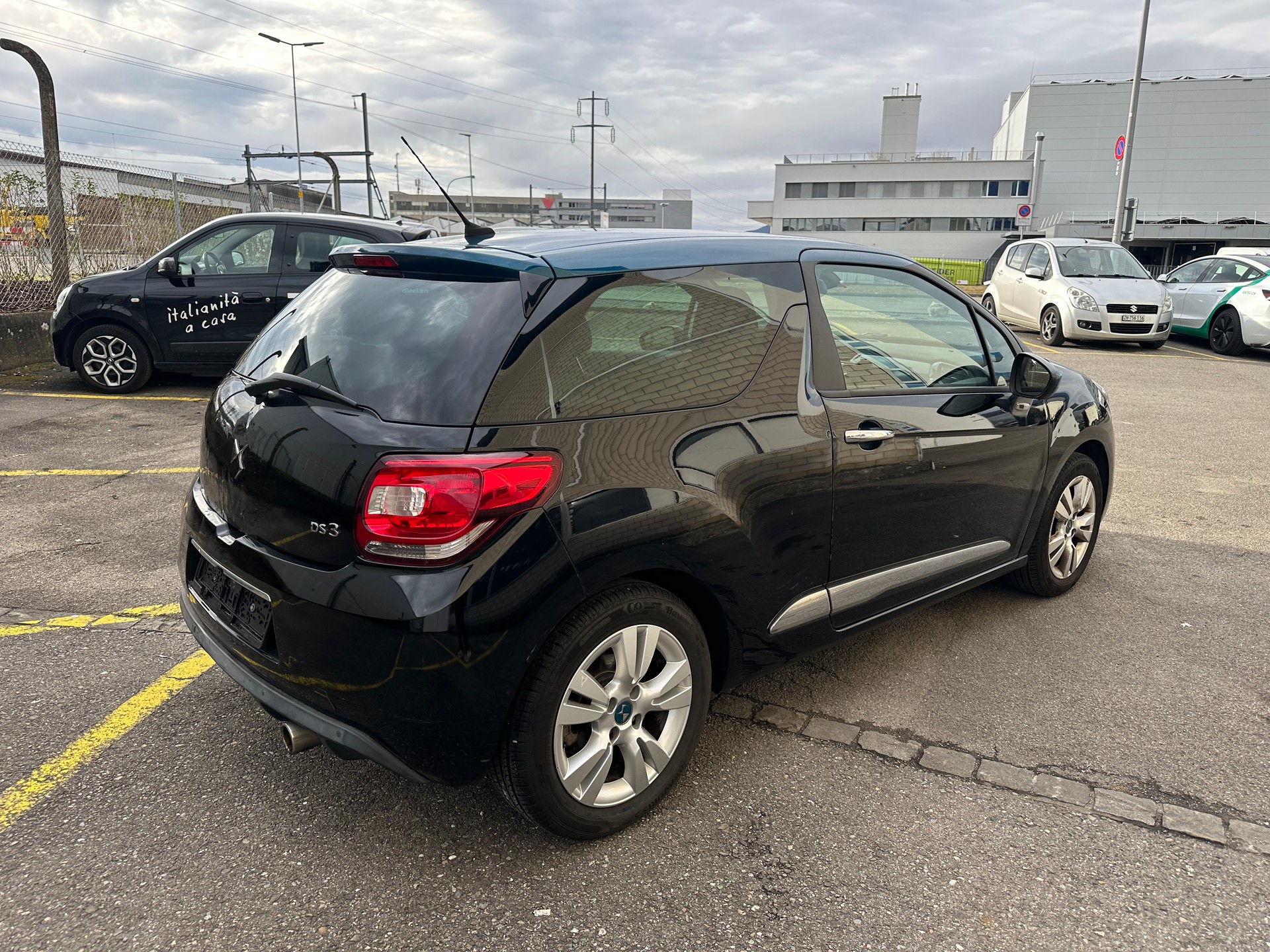 DS AUTOMOBILES DS3 1.2 Pure Tech SO Chic-image-3