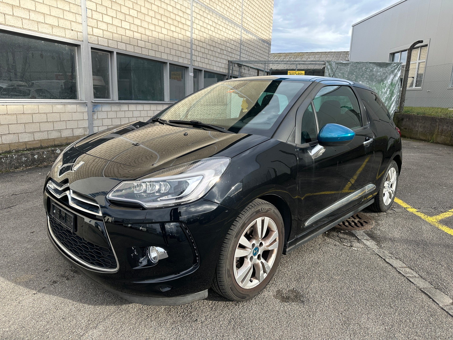 DS AUTOMOBILES DS3 1.2 Pure Tech SO Chic-image-0