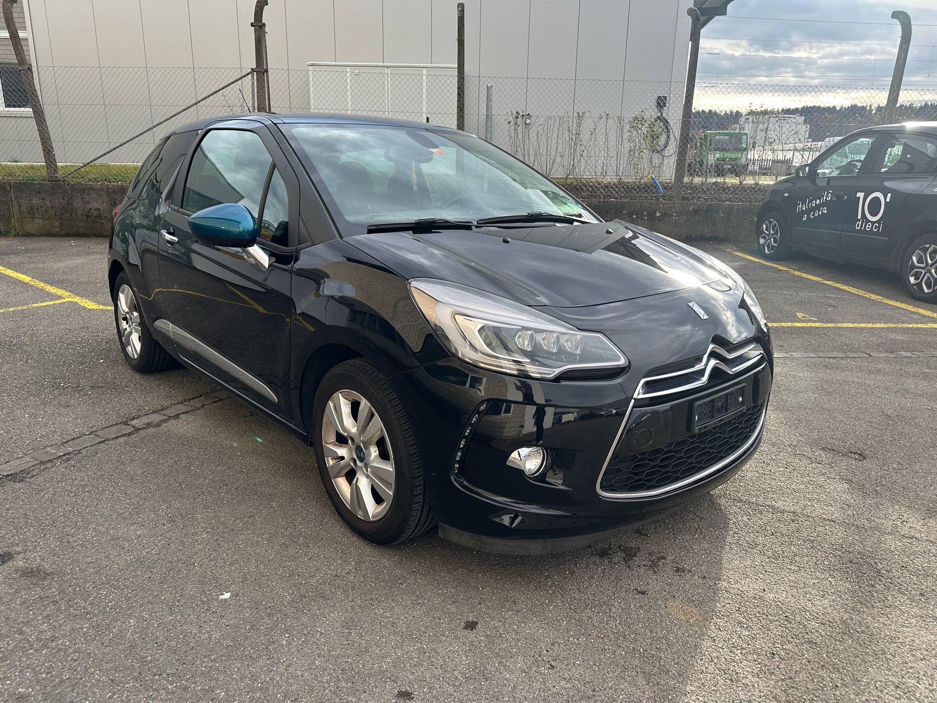 DS AUTOMOBILES DS3 1.2 Pure Tech SO Chic-image-2