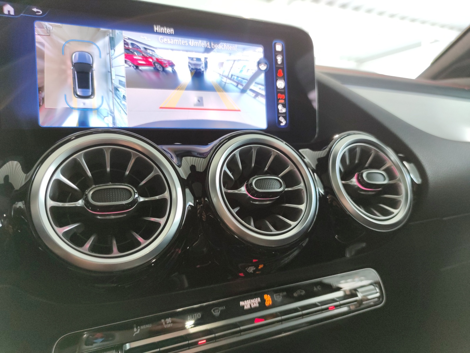 MERCEDES-BENZ EQA 350 AMG Line 4Matic Swiss Star-image-6