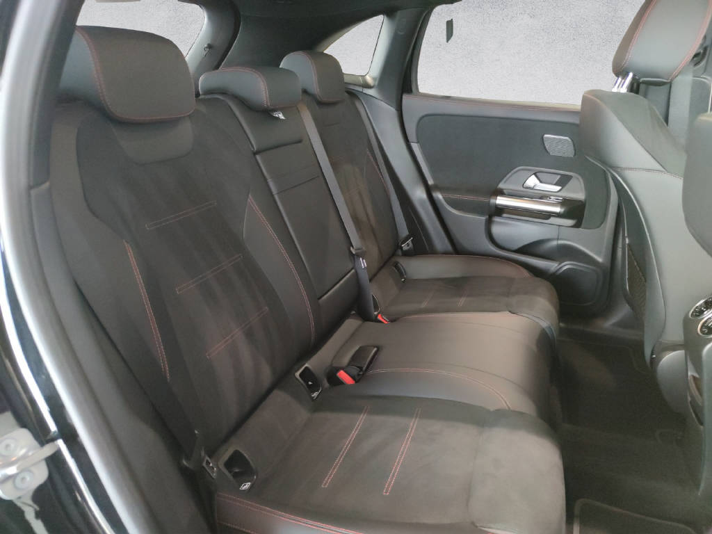 MERCEDES-BENZ EQA 350 AMG Line 4Matic Swiss Star-image-12