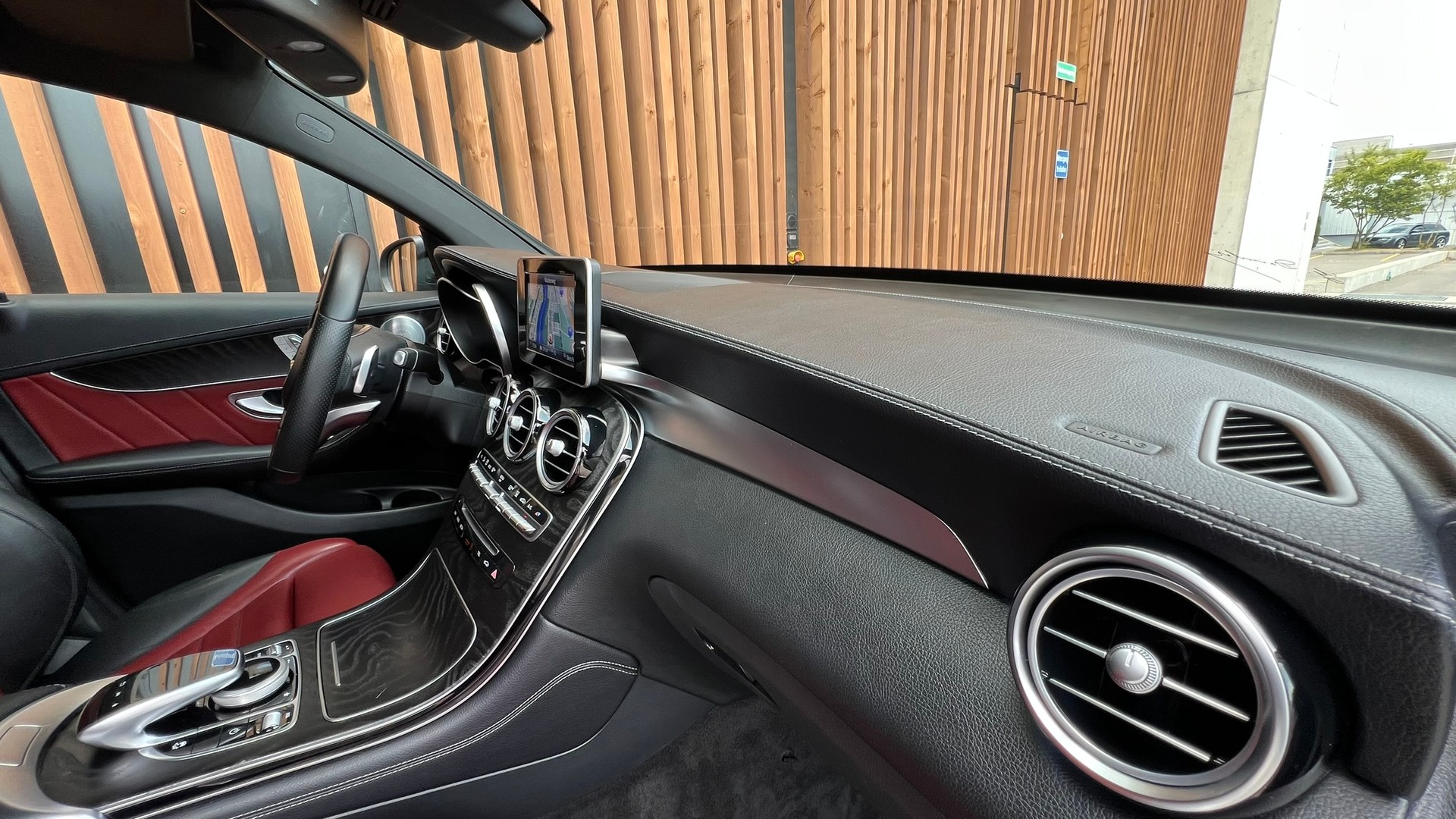 MERCEDES-BENZ GLC COUPÉ 250 AMG LINE NIGHT 4MATIC 9G-TRONIC l 211 PS-image-22