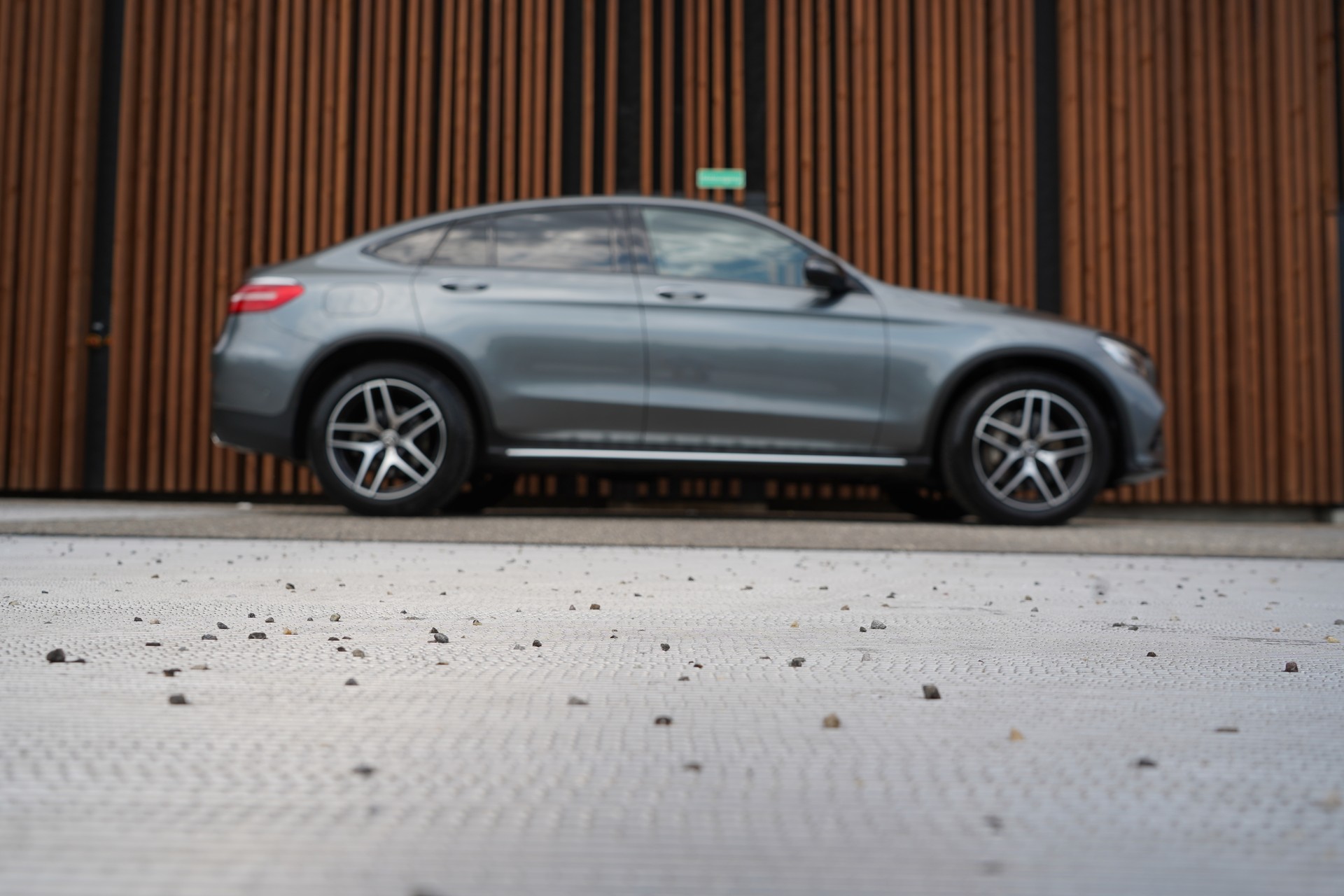 MERCEDES-BENZ GLC COUPÉ 250 AMG LINE NIGHT 4MATIC 9G-TRONIC l 211 PS-image-2