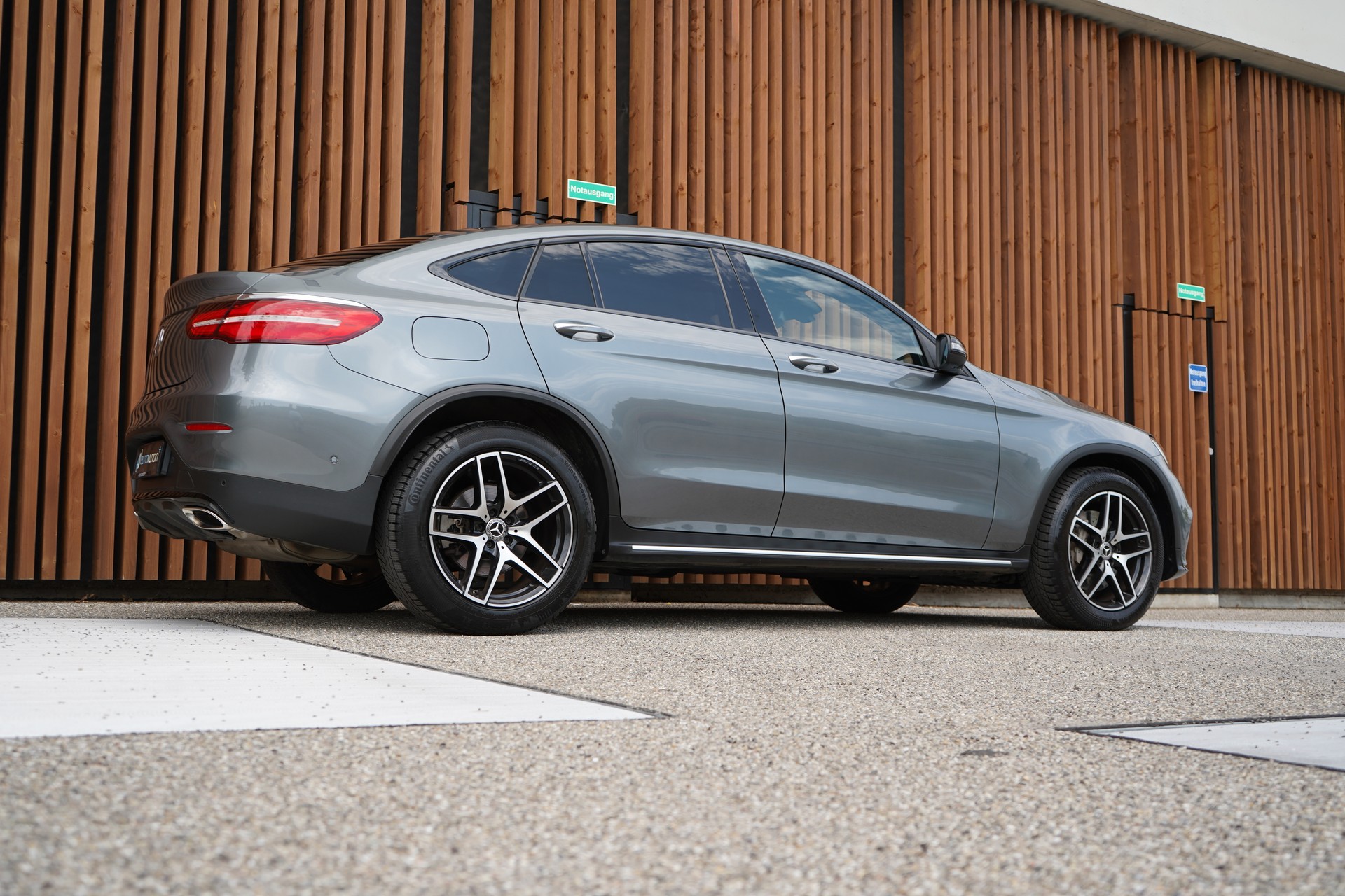 MERCEDES-BENZ GLC COUPÉ 250 AMG LINE NIGHT 4MATIC 9G-TRONIC l 211 PS-image-8