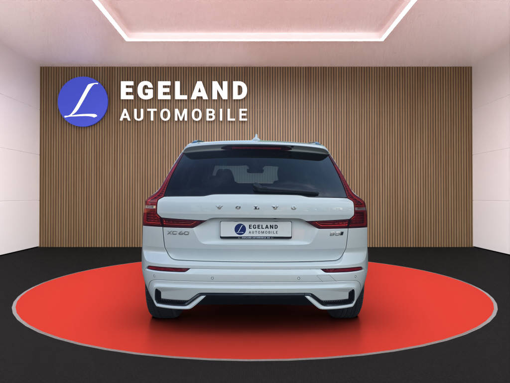 VOLVO XC60 2.0 B5 MH Ultra Dark AWD-image-5