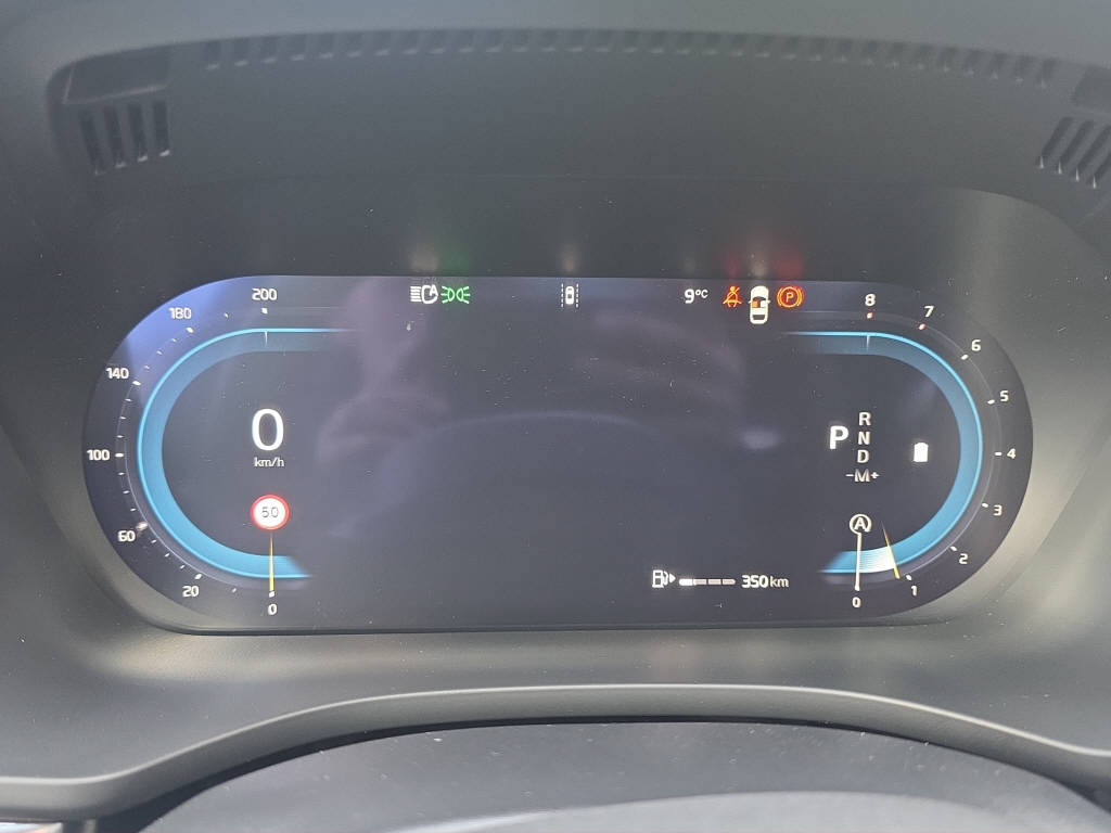 VOLVO XC60 2.0 B5 MH Ultra Dark AWD-image-16