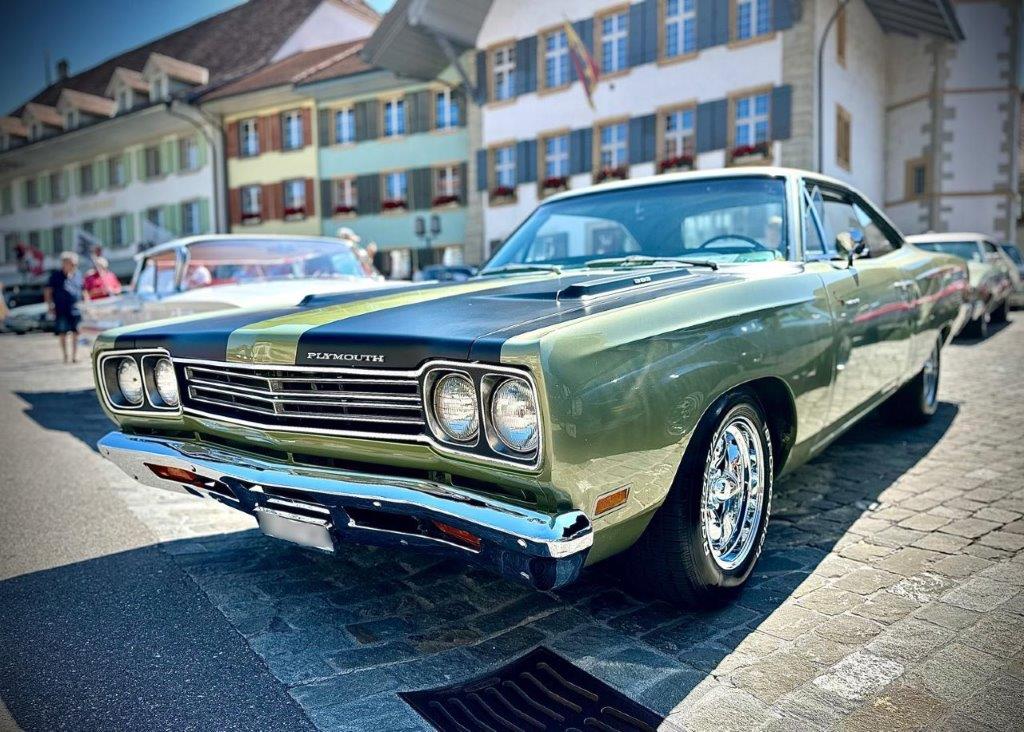 PLYMOUTH Roadrunner-image-0