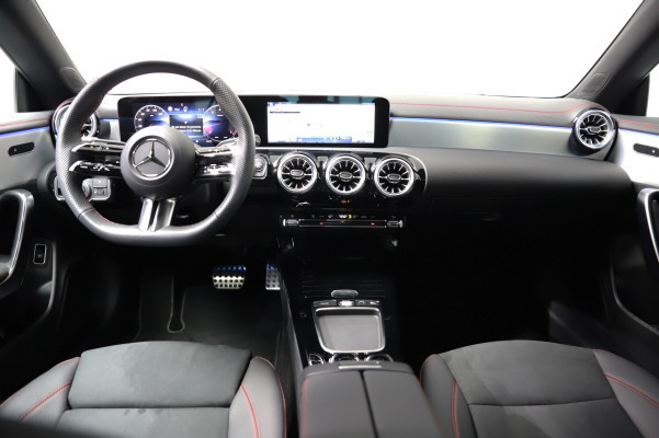 Image MERCEDES-BENZ CLA-200 CLA 200 7G-DCT