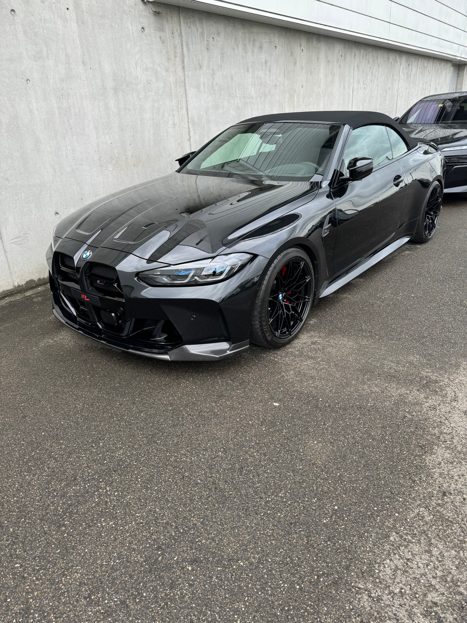BMW M4 Cabrio Competition M xDrive-image-5