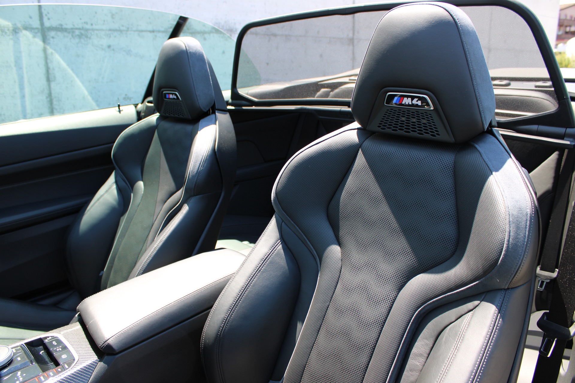 BMW BMW M4 Cabrio All Black *CH Fahrzeug*Gratis -Service* 15‘000 CHF Umbauten* Ein echter Hingucker *BMW Garantie bis Januar 2028-image-10
