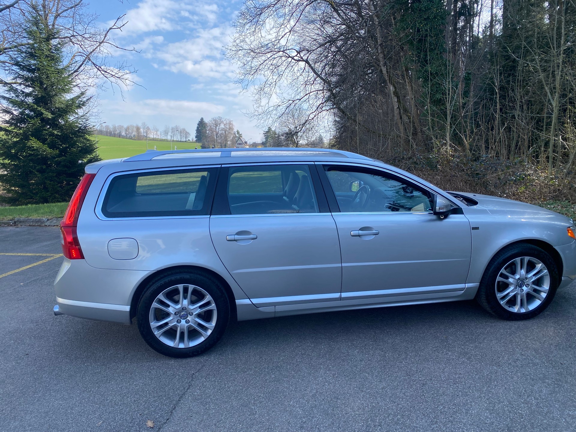 VOLVO V70 2.5T Summum Geartronic-image-11