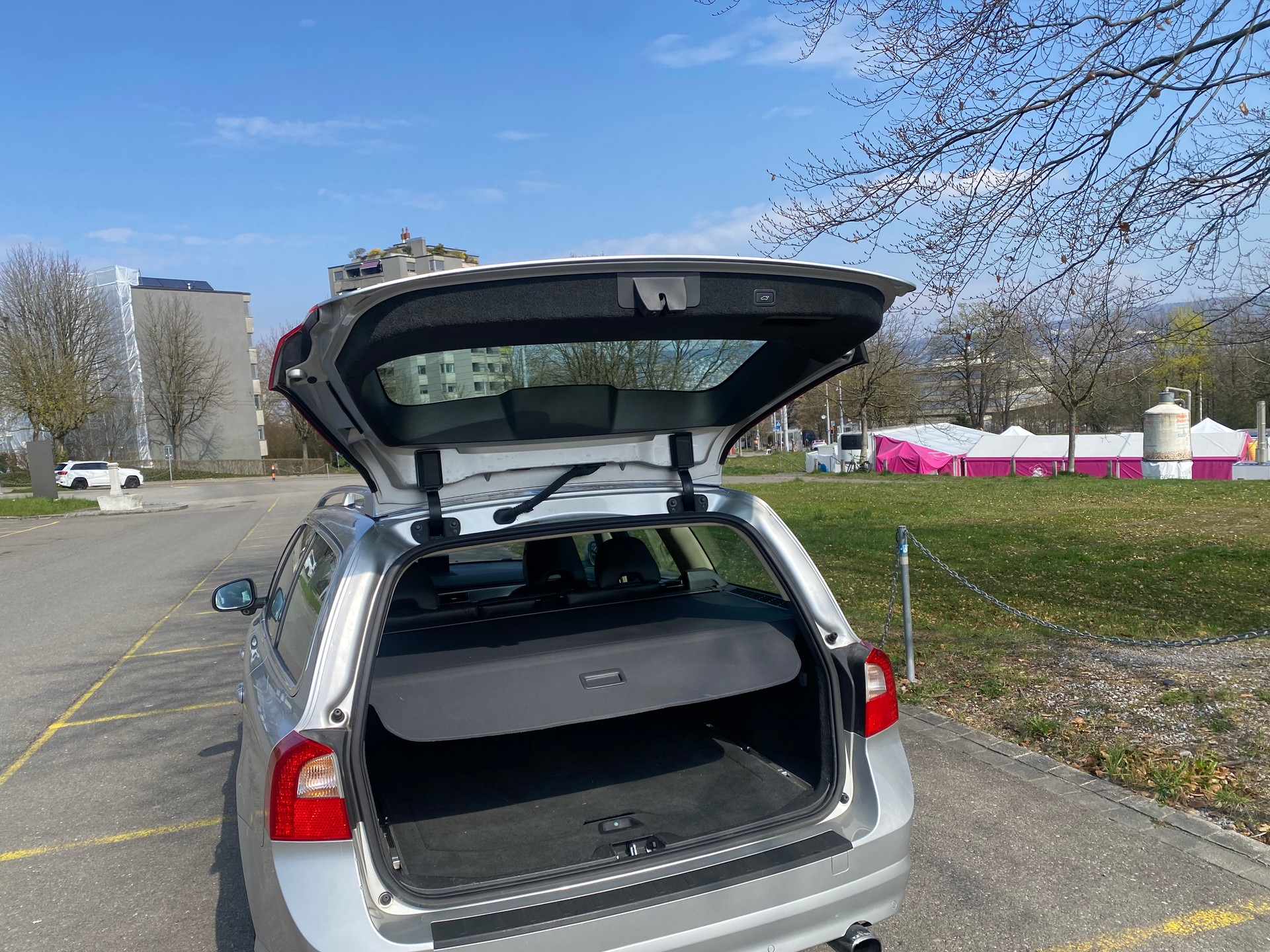 VOLVO V70 2.5T Summum Geartronic-image-8