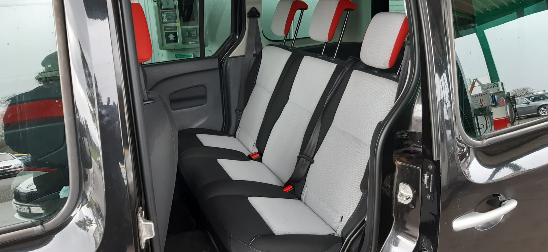 RENAULT Kangoo 1.6 16V Dynamique-image-13