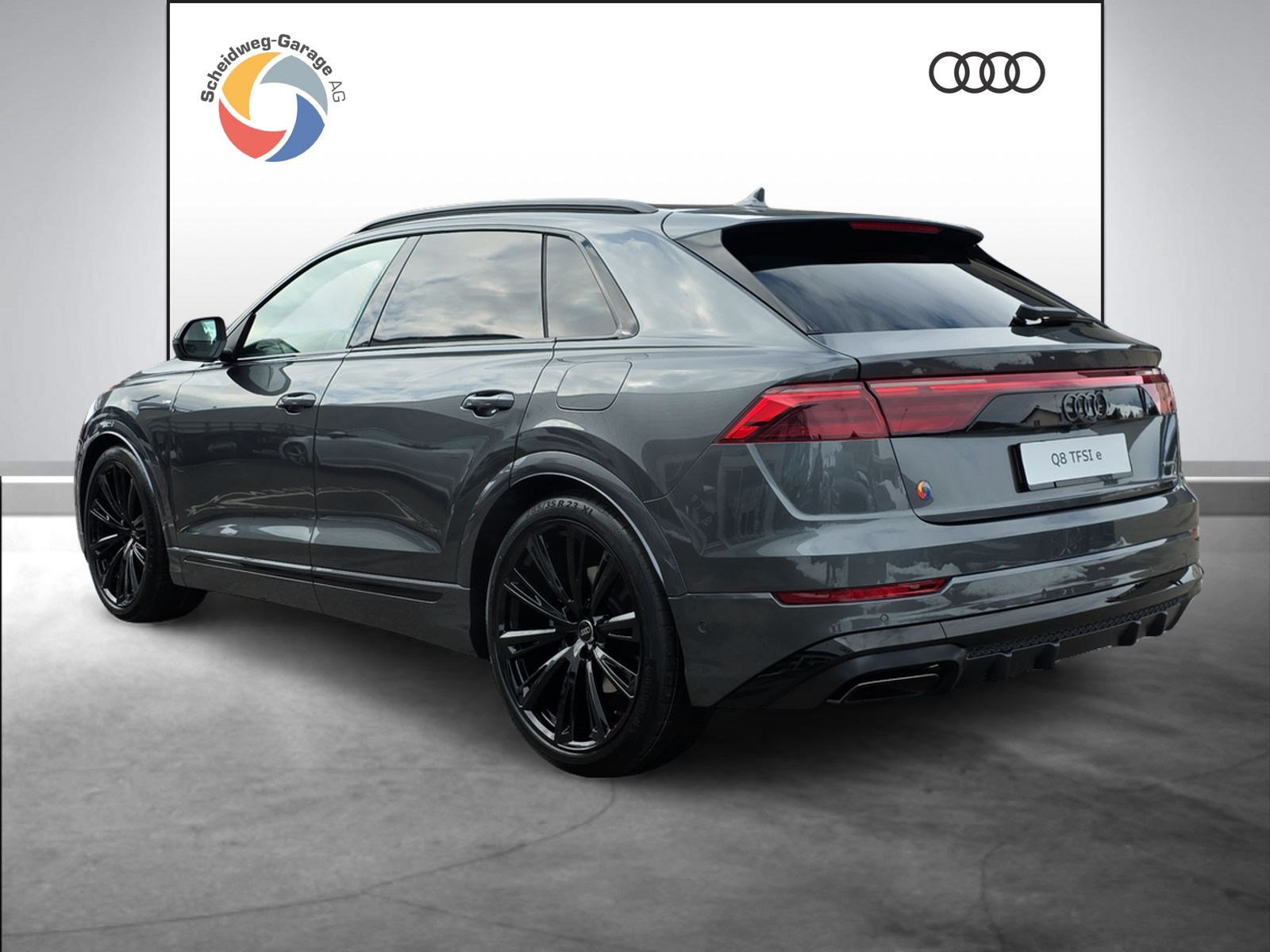 AUDI Q8 SUV TFSI e quattro 290 kW Attraction tiptronic-image-12