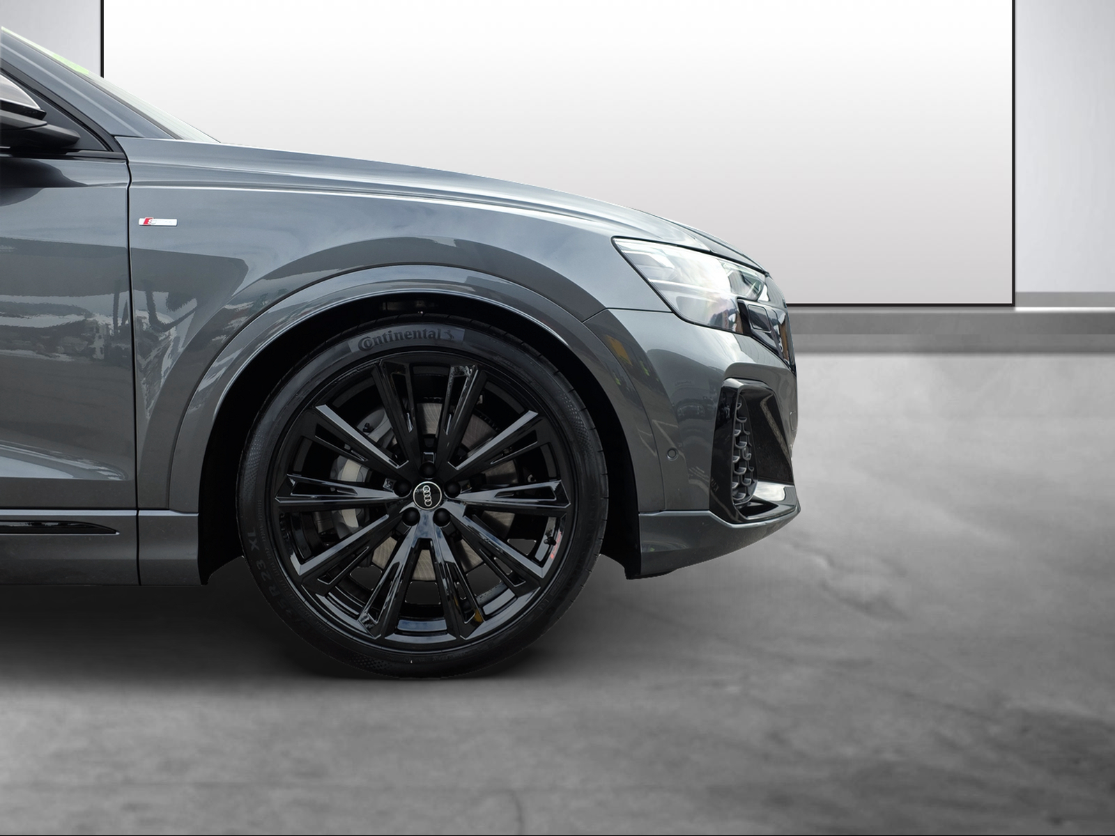 AUDI Q8 SUV TFSI e quattro 290 kW Attraction tiptronic-image-14