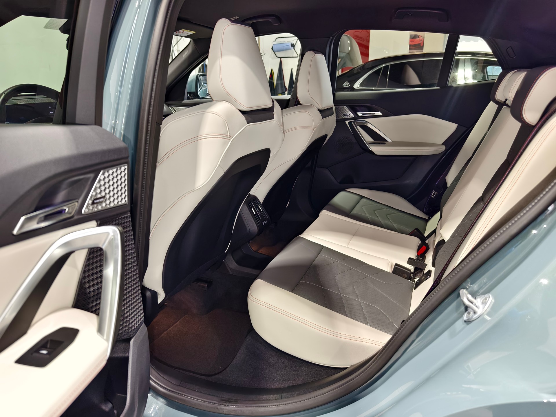 BMW X2 20d xDrive M-Sport CH FAHRZEUG-image-8