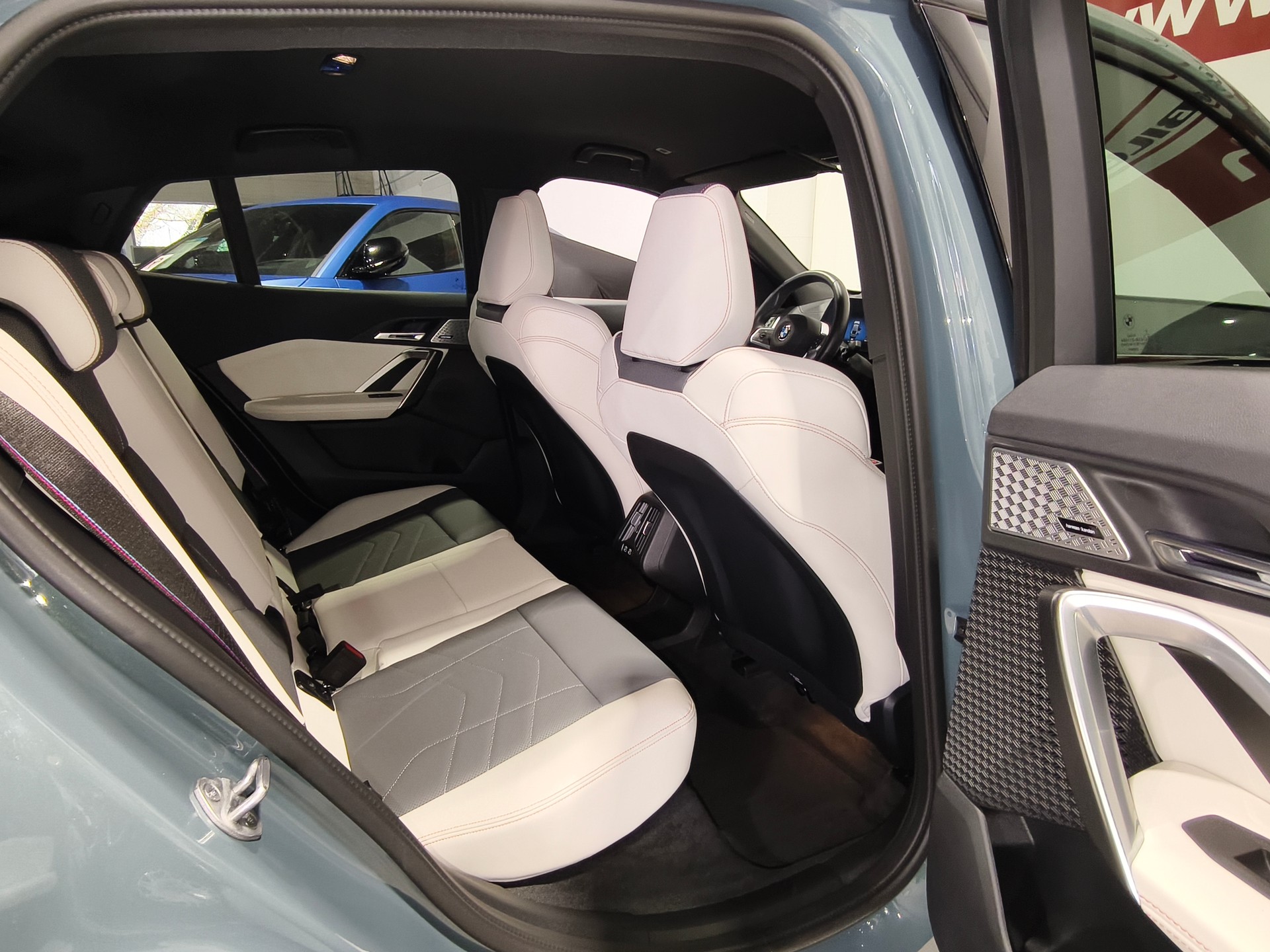 BMW X2 20d xDrive M-Sport CH FAHRZEUG-image-12
