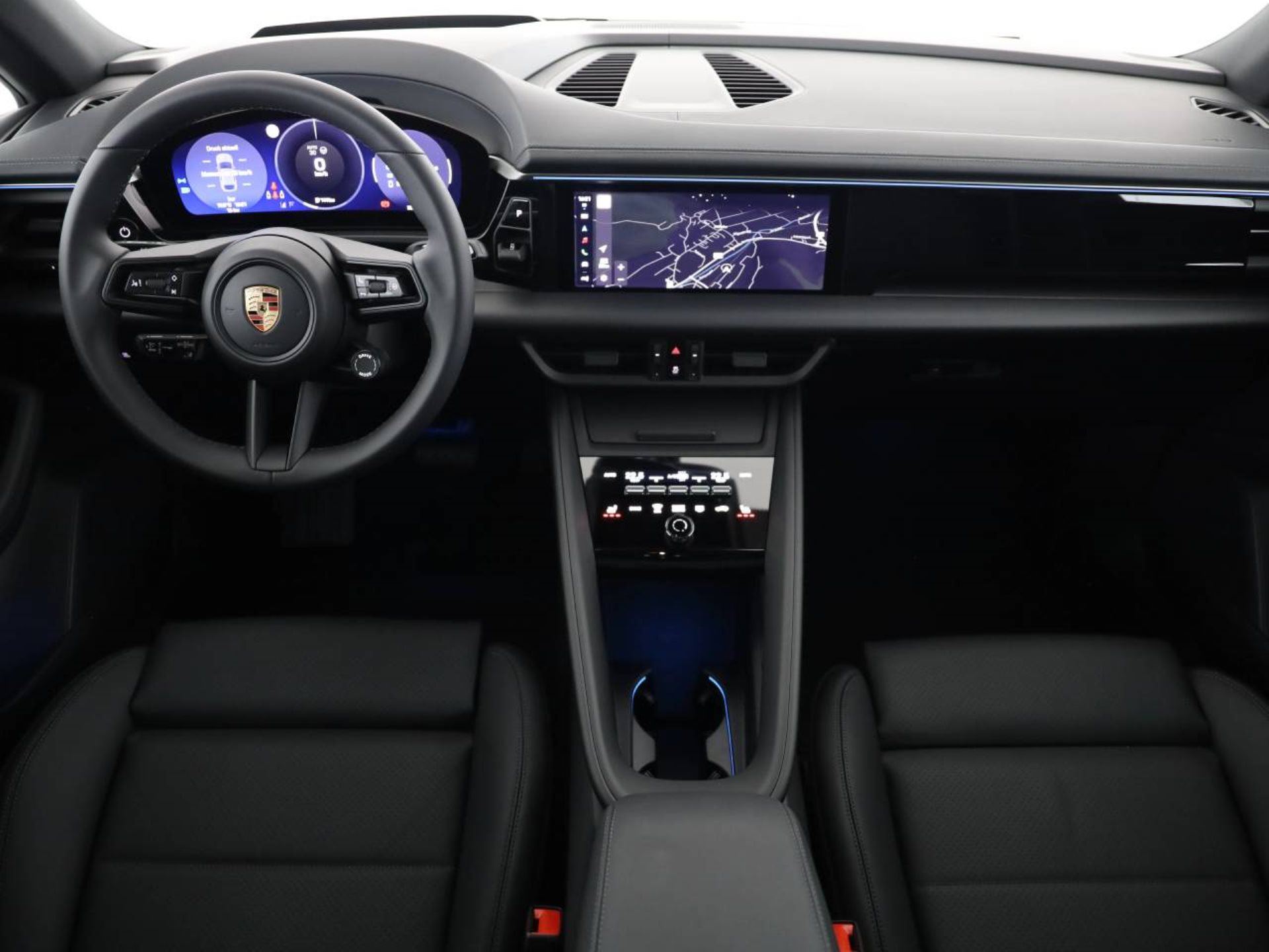 PORSCHE Macan-image-10