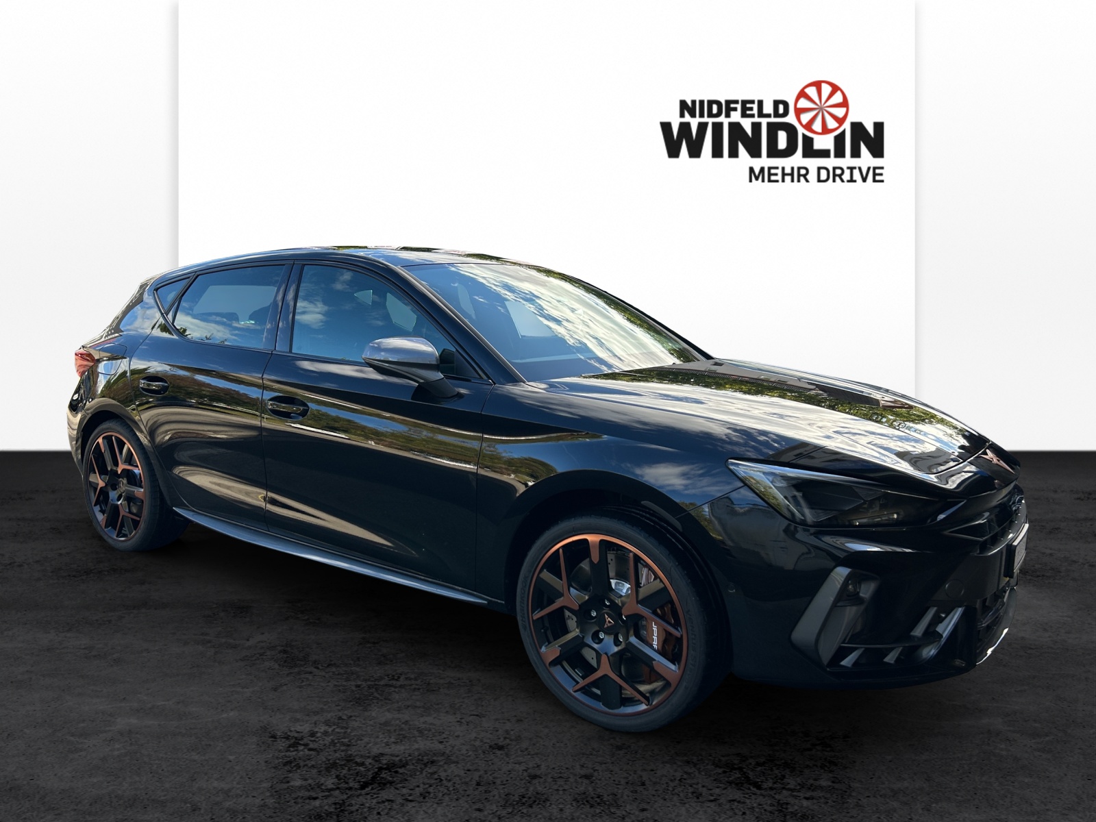 CUPRA LEON 2.0 TSI VZ DSG-image-0