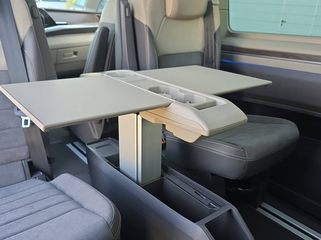 VW Multivan 1.5 TSI eHybrid kurz Style DSG 4motion-image-22