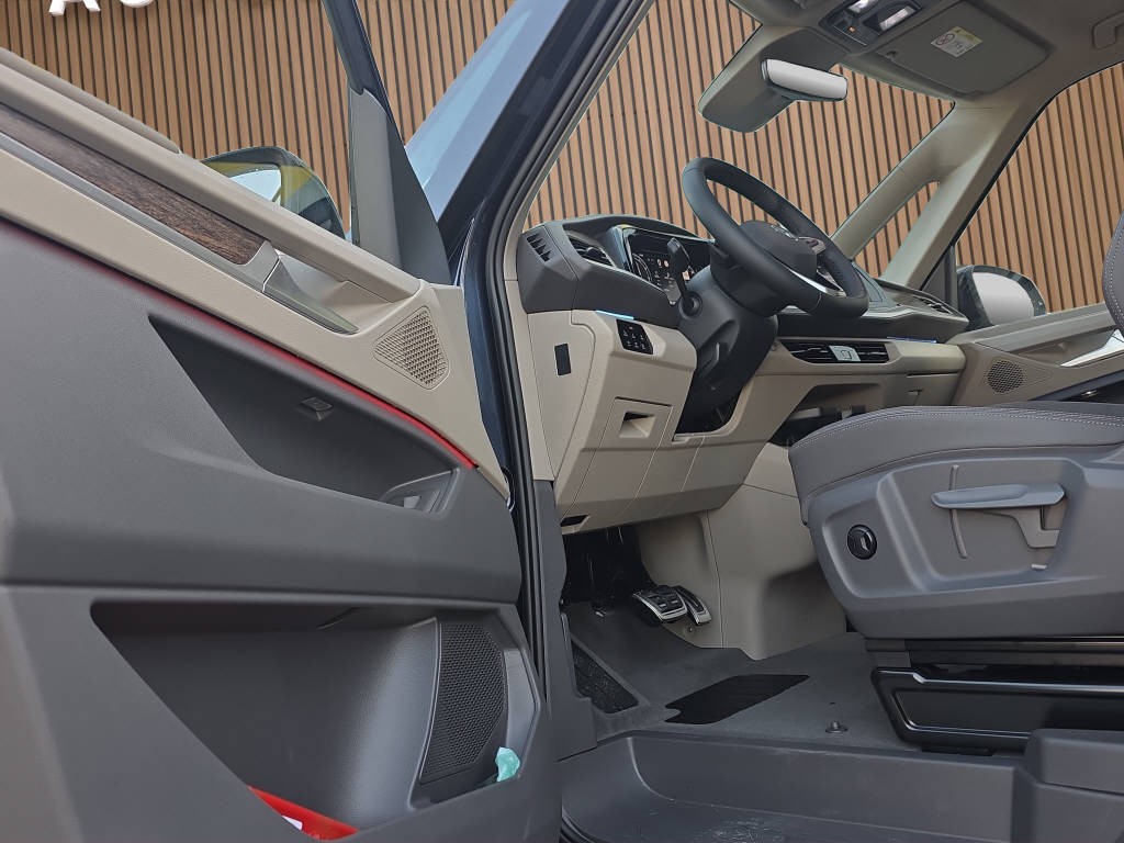 VW Multivan 1.5 TSI eHybrid kurz Style DSG 4motion-image-10