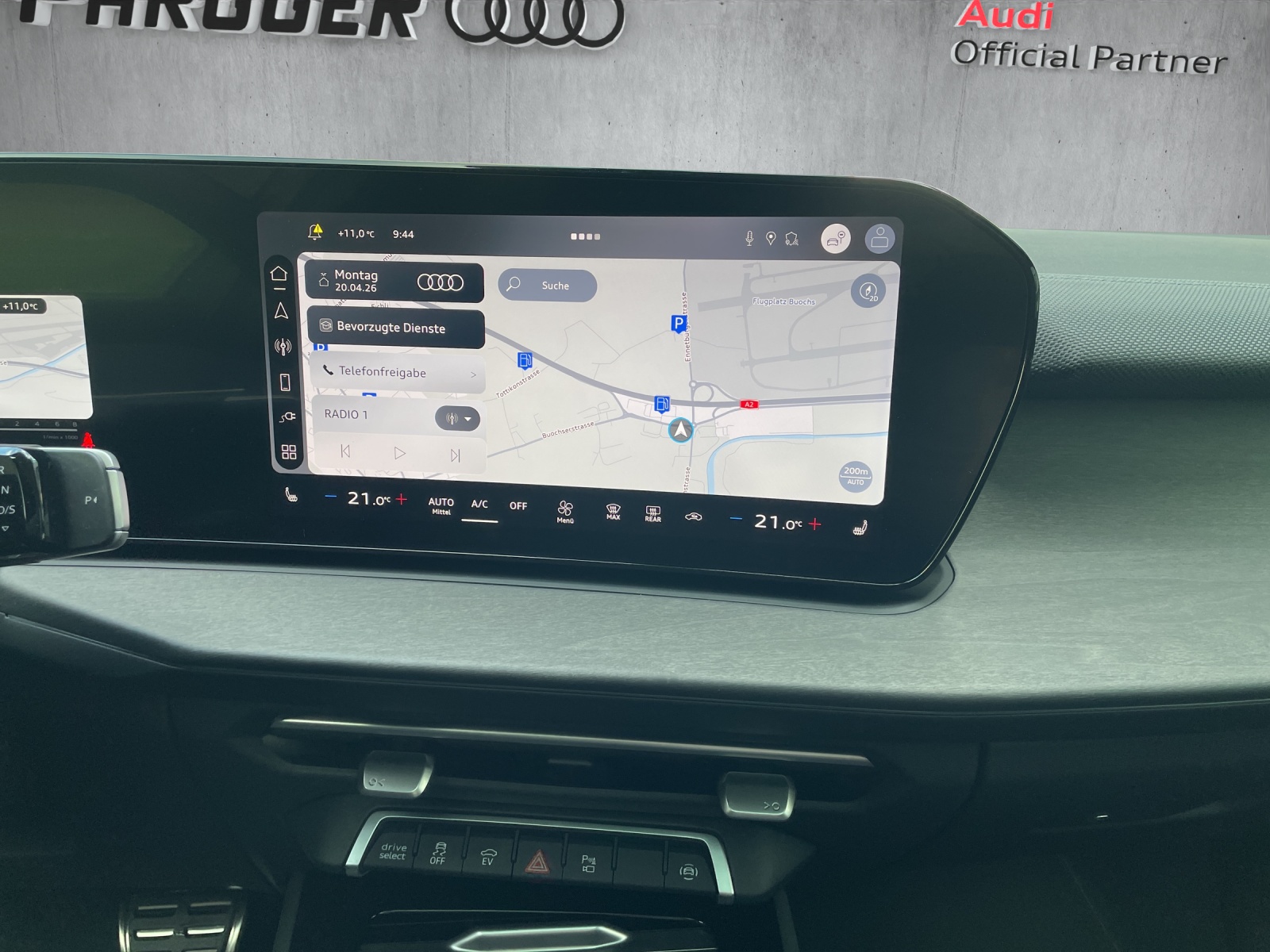 AUDI Q3 SUV e-hybrid 200 kW S tronig-image-12