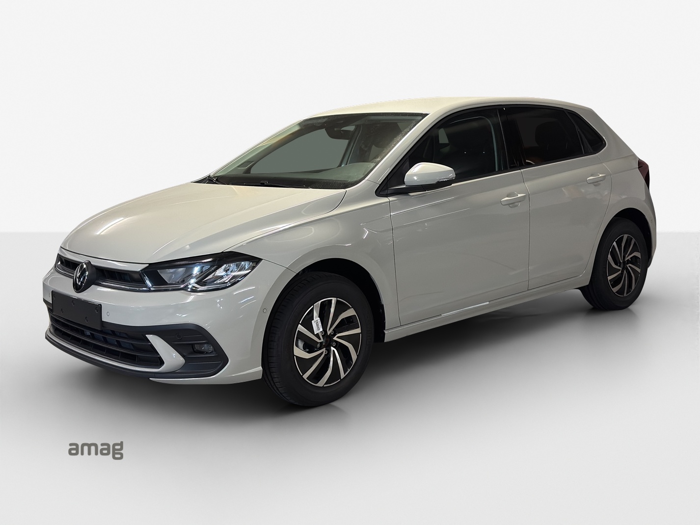 VW Polo Life incluso servizi per 4 anni-image-0