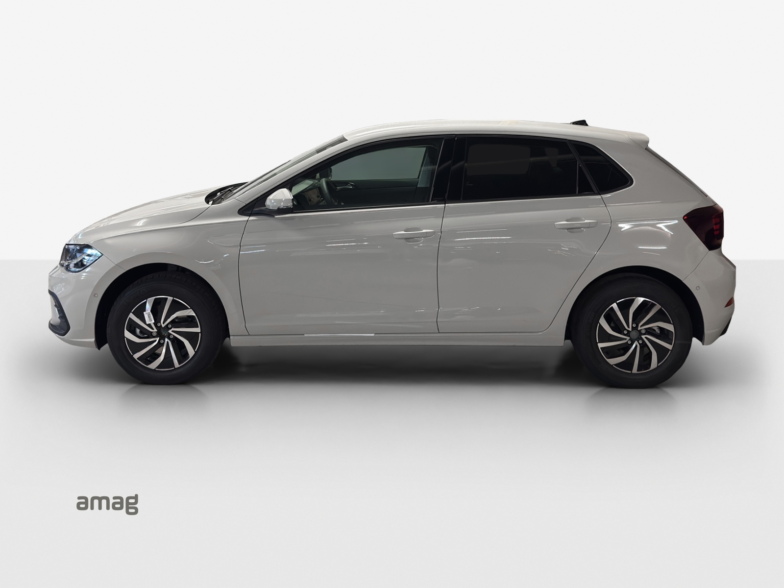 VW Polo Life incluso servizi per 4 anni-image-1