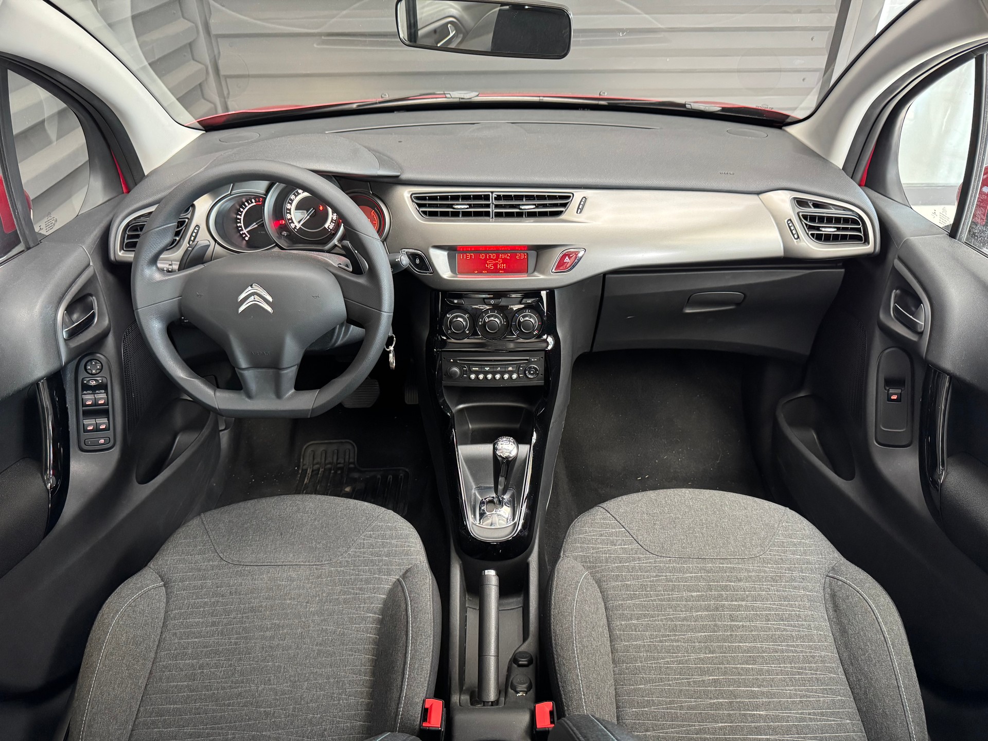 CITROEN C3 1.2i Exclusive ETG5-image-13