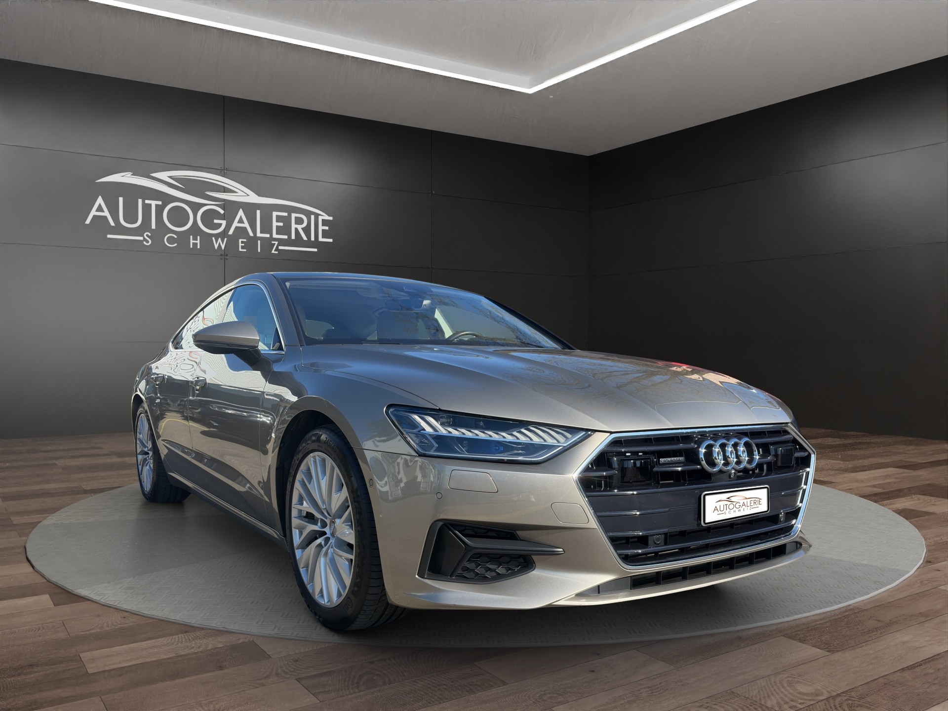AUDI A7 Sportback 55 TFSI quattro | CH | ERSTBESITZ | Leder Valcona Beige | Nachtsicht | AHK | HeadUp | Luftfederung |-image-7