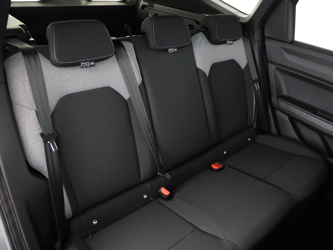 DACIA Bigster 1.8 Hybrid Journey-image-7