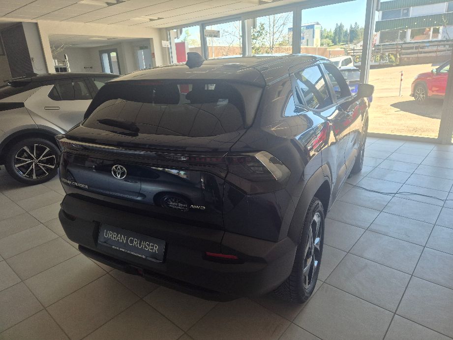 TOYOTA Urban Cruiser 61 kWh Trend AWD-image-1