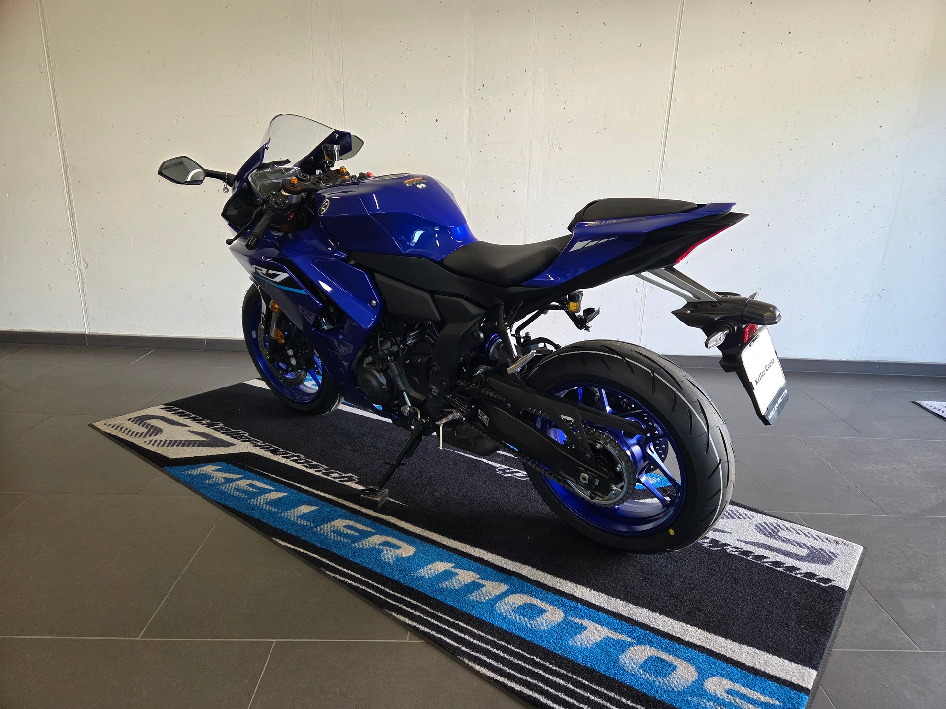 YAMAHA YZF-R7 (35kW)-showroom-element-3