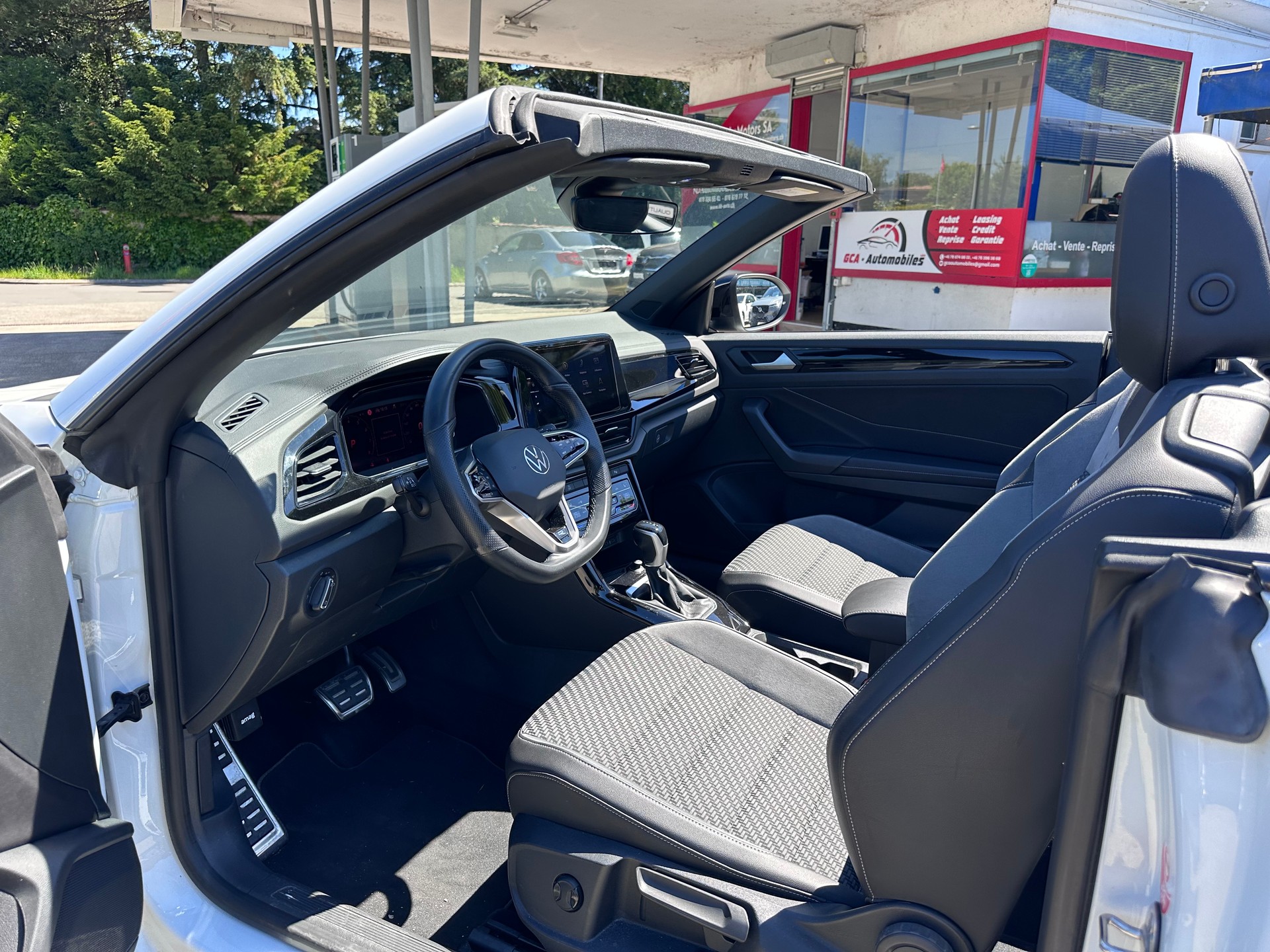 VW T-Roc Cabriolet 1.5 TSI EVO R-Line DSG-image-8