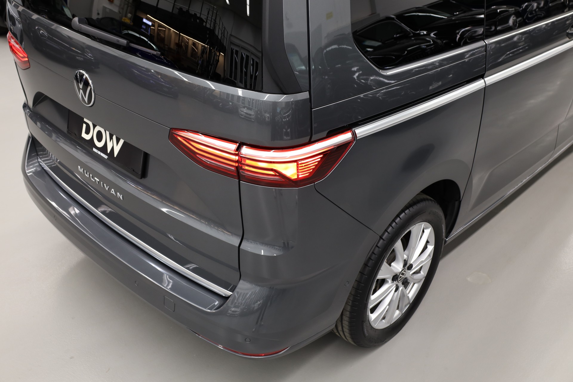 VW T7 Multivan kurz 2.0 TDI Style DSG-image-9