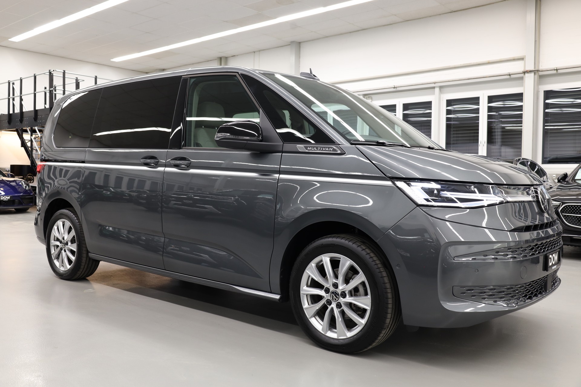 VW T7 Multivan kurz 2.0 TDI Style DSG-showroom-element-1