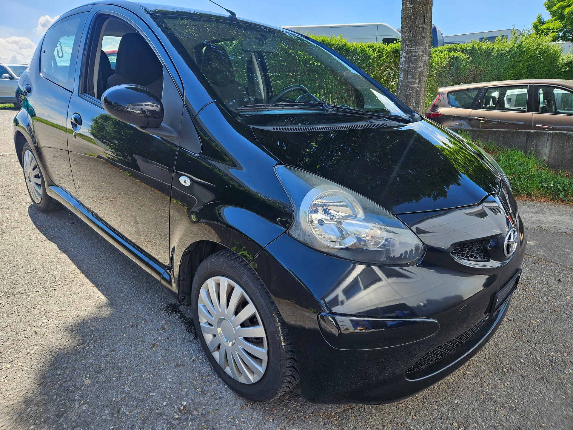 TOYOTA Aygo 1.0 Linea Terra-image-0