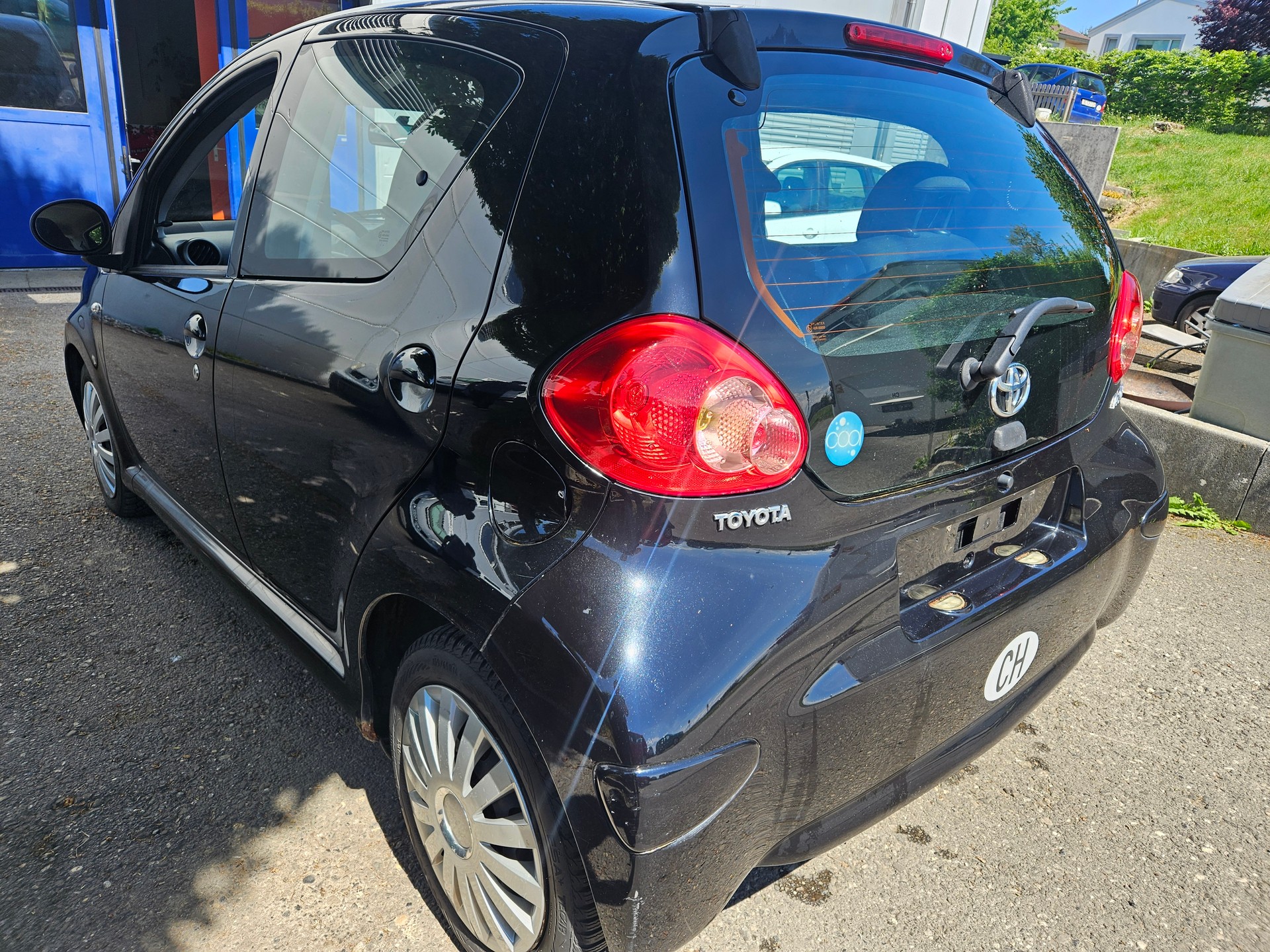 TOYOTA Aygo 1.0 Linea Terra-image-5