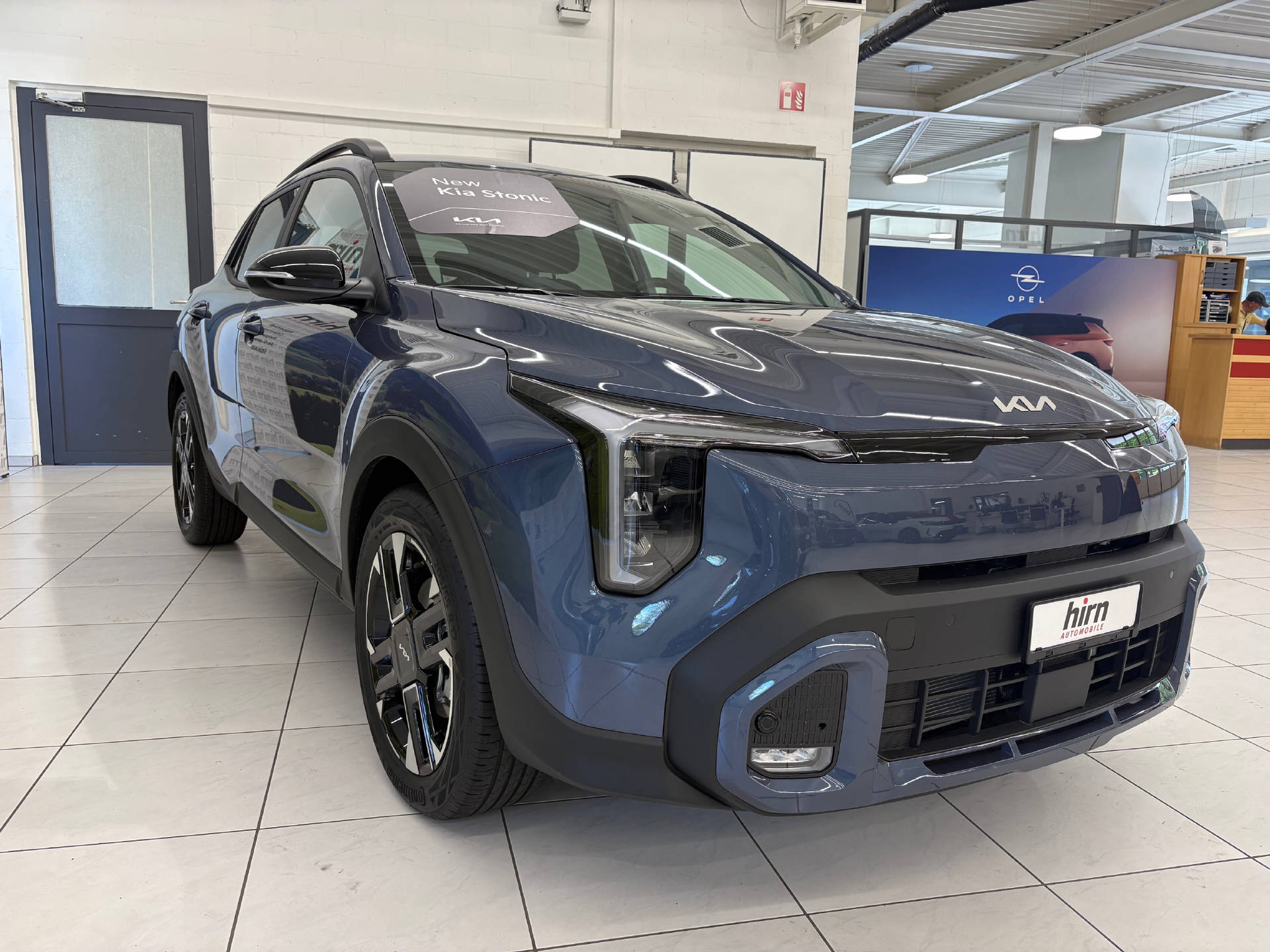 KIA Stonic 1.0 T-GDi MHEV GT-Line-image-2