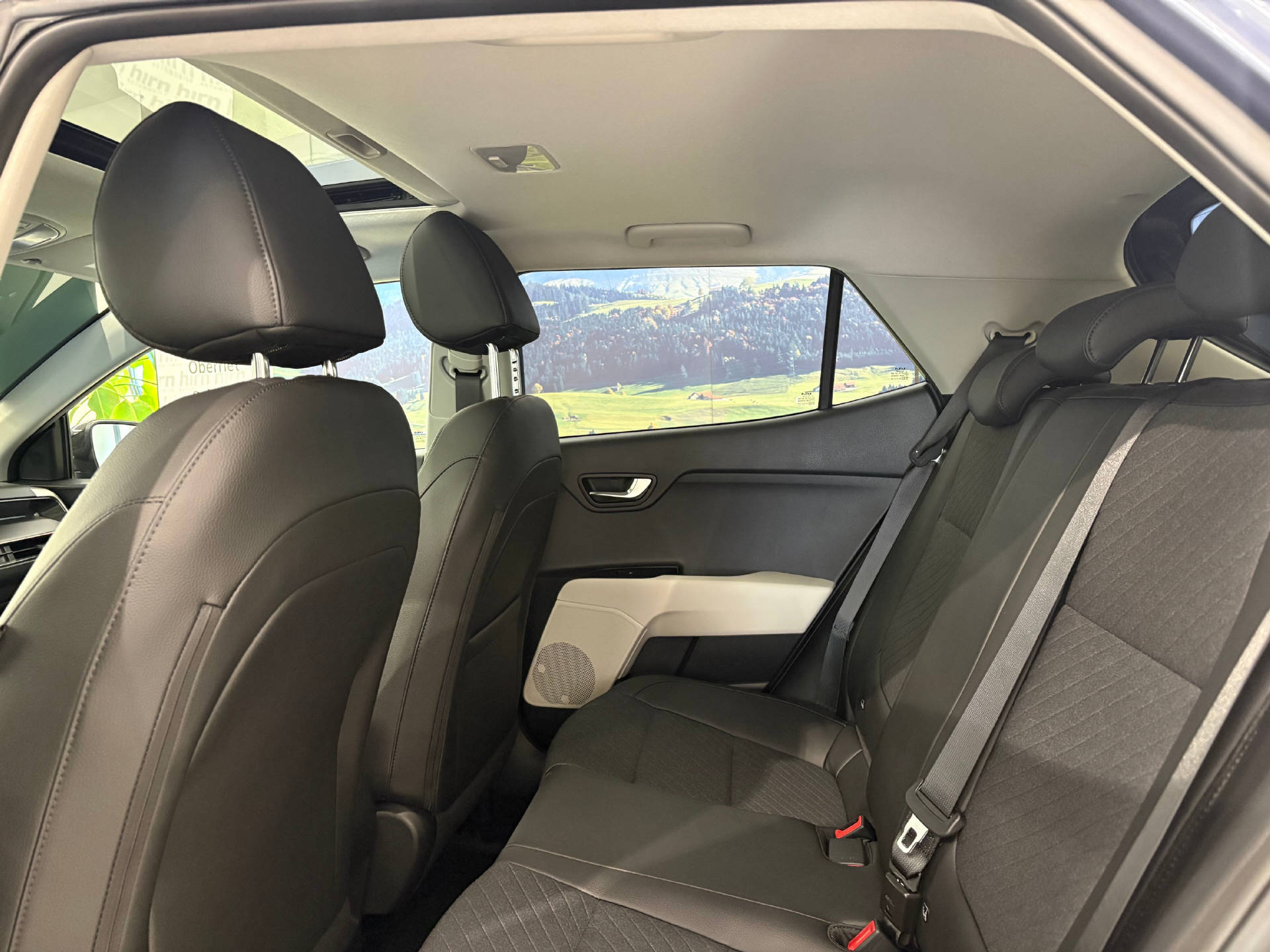 KIA Stonic 1.0 T-GDi MHEV GT-Line-image-9