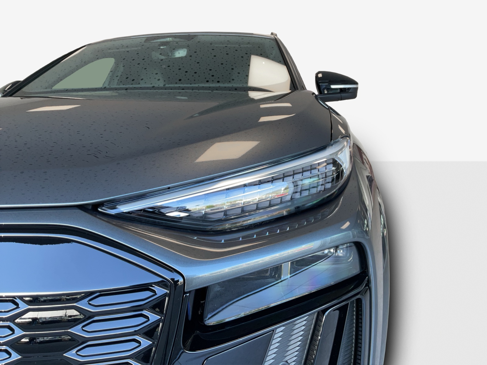 AUDI SQ6 Sportback e-tron quattro-image-15